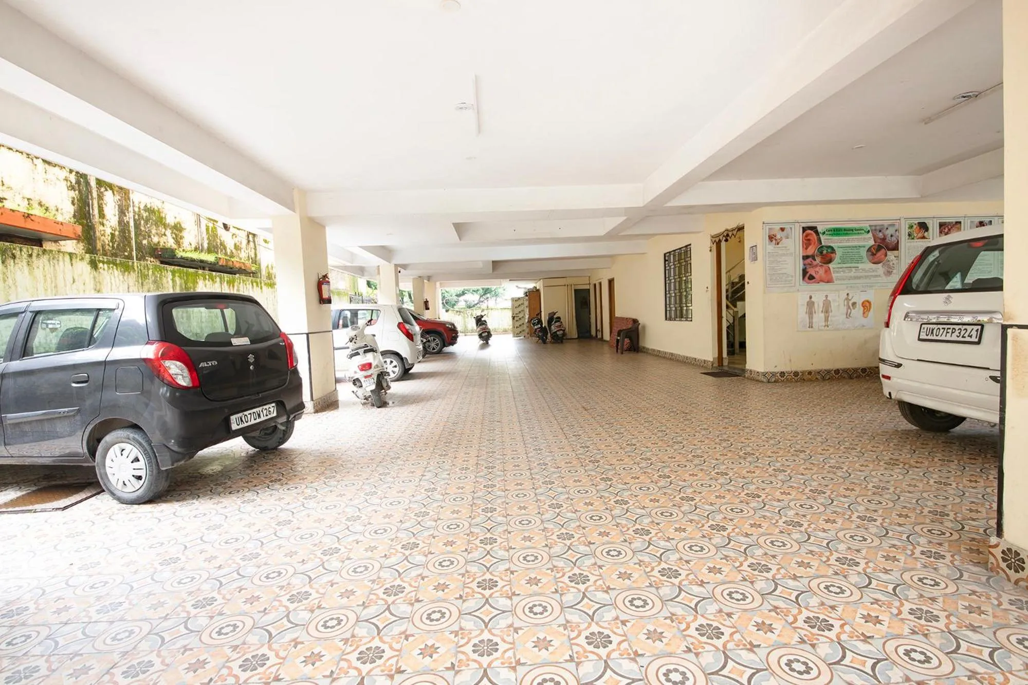 Parking in FabHotel Crestwood Inn