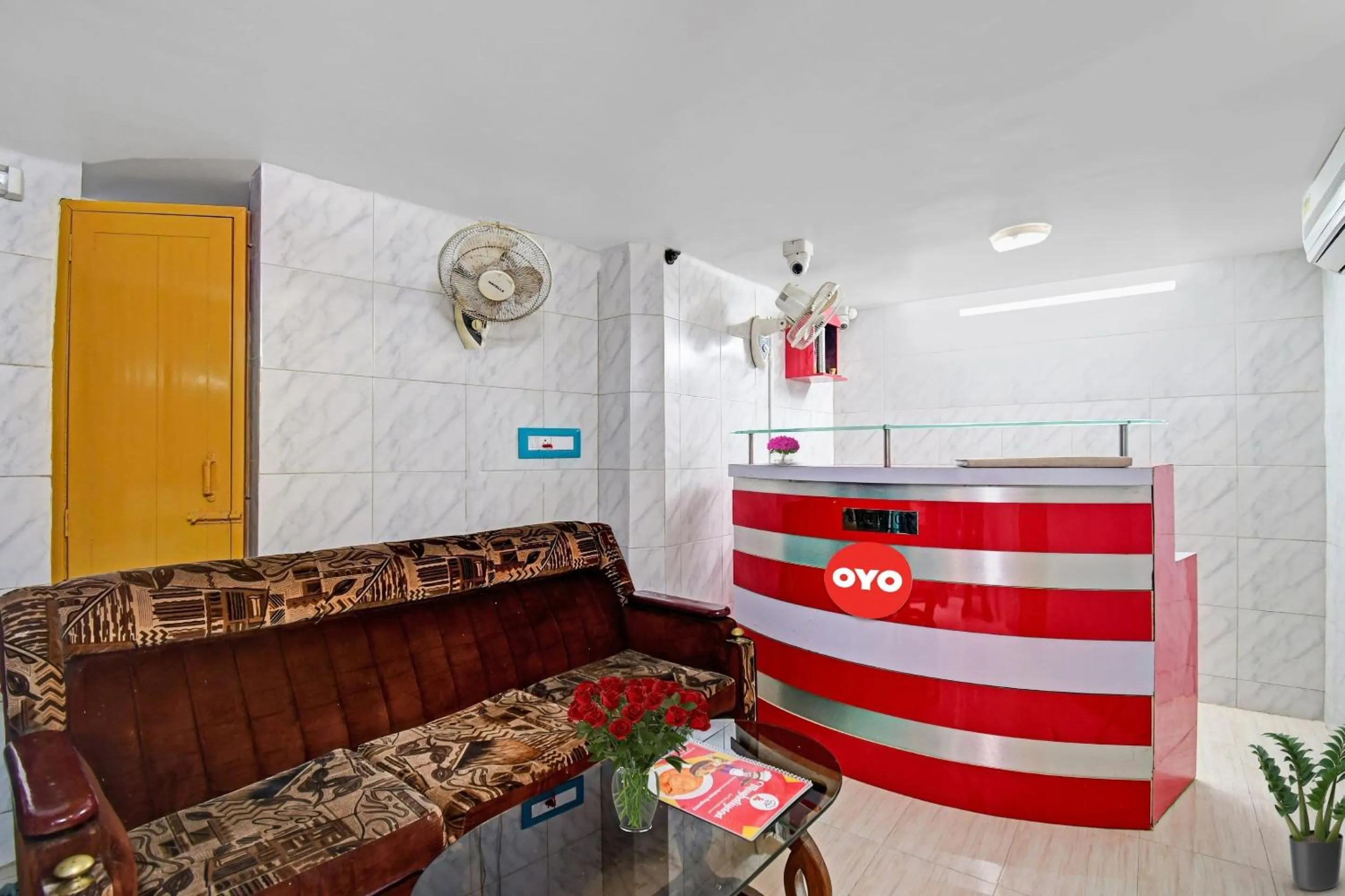 Lobby or reception in Hotel O Ankan Regency Near Acropolis Mall