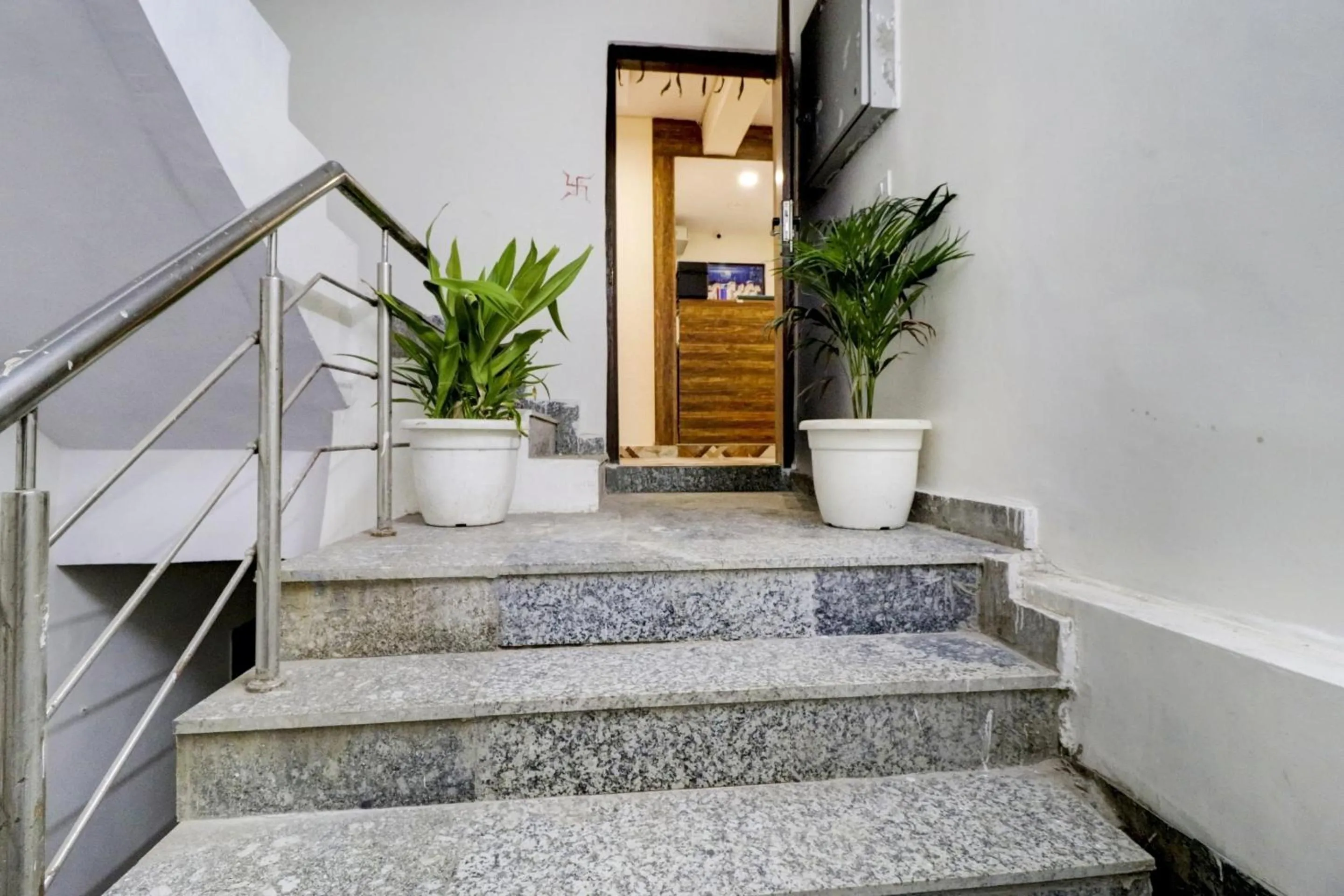 Facade/entrance in Super Hotel O Times Square