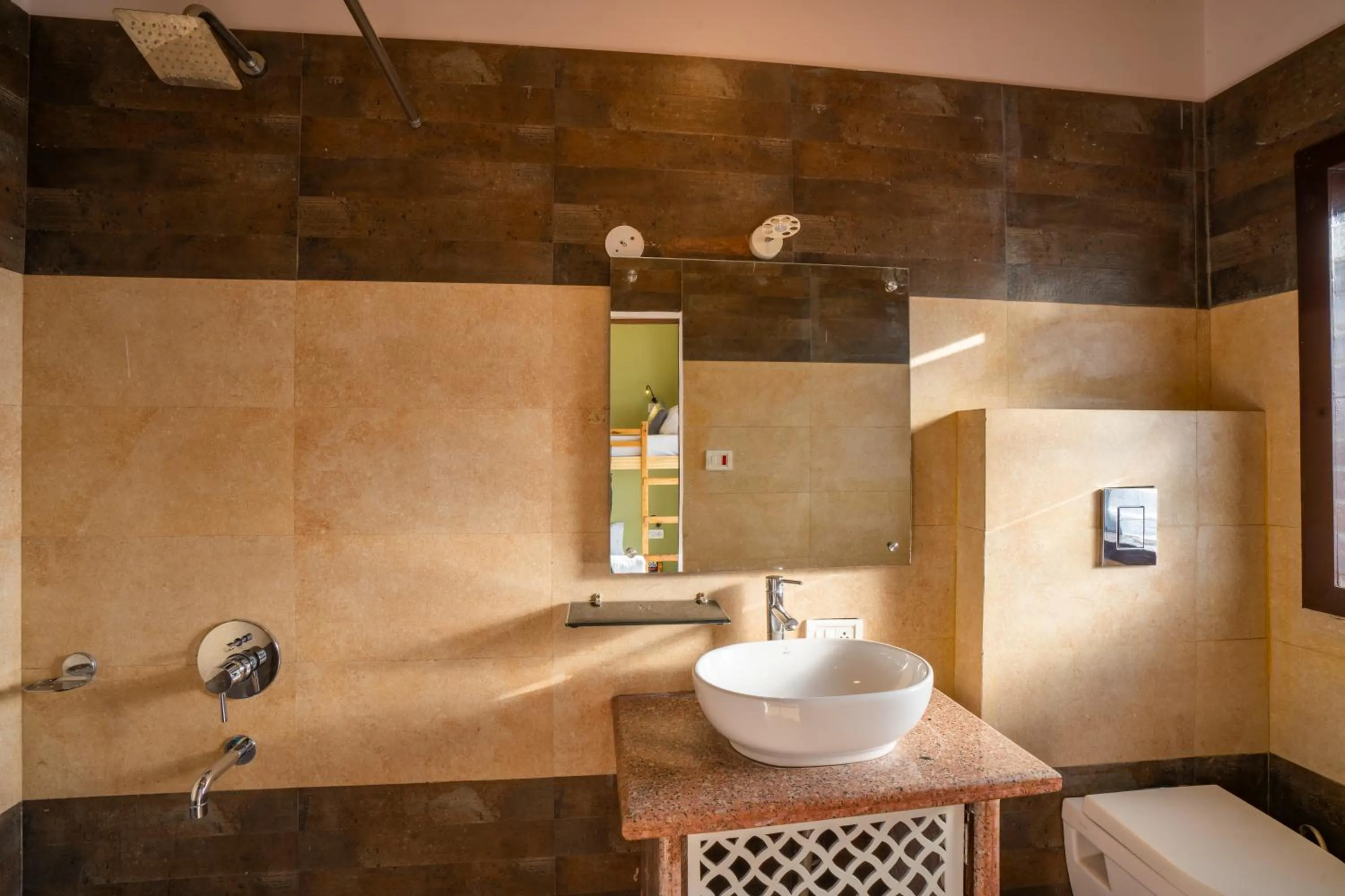 Shower in Zostel Banikhet, Dalhousie