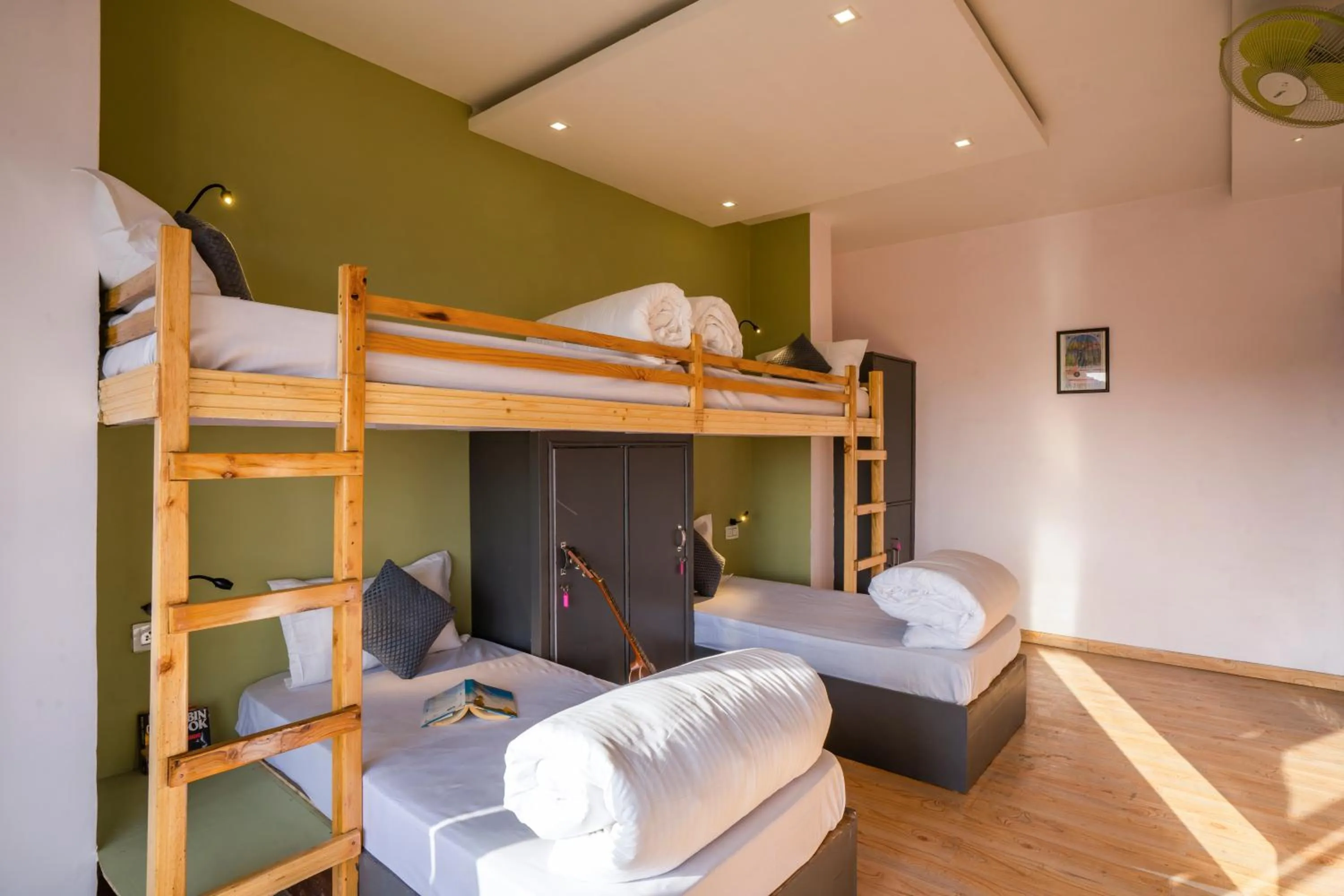 Bed in Zostel Banikhet, Dalhousie