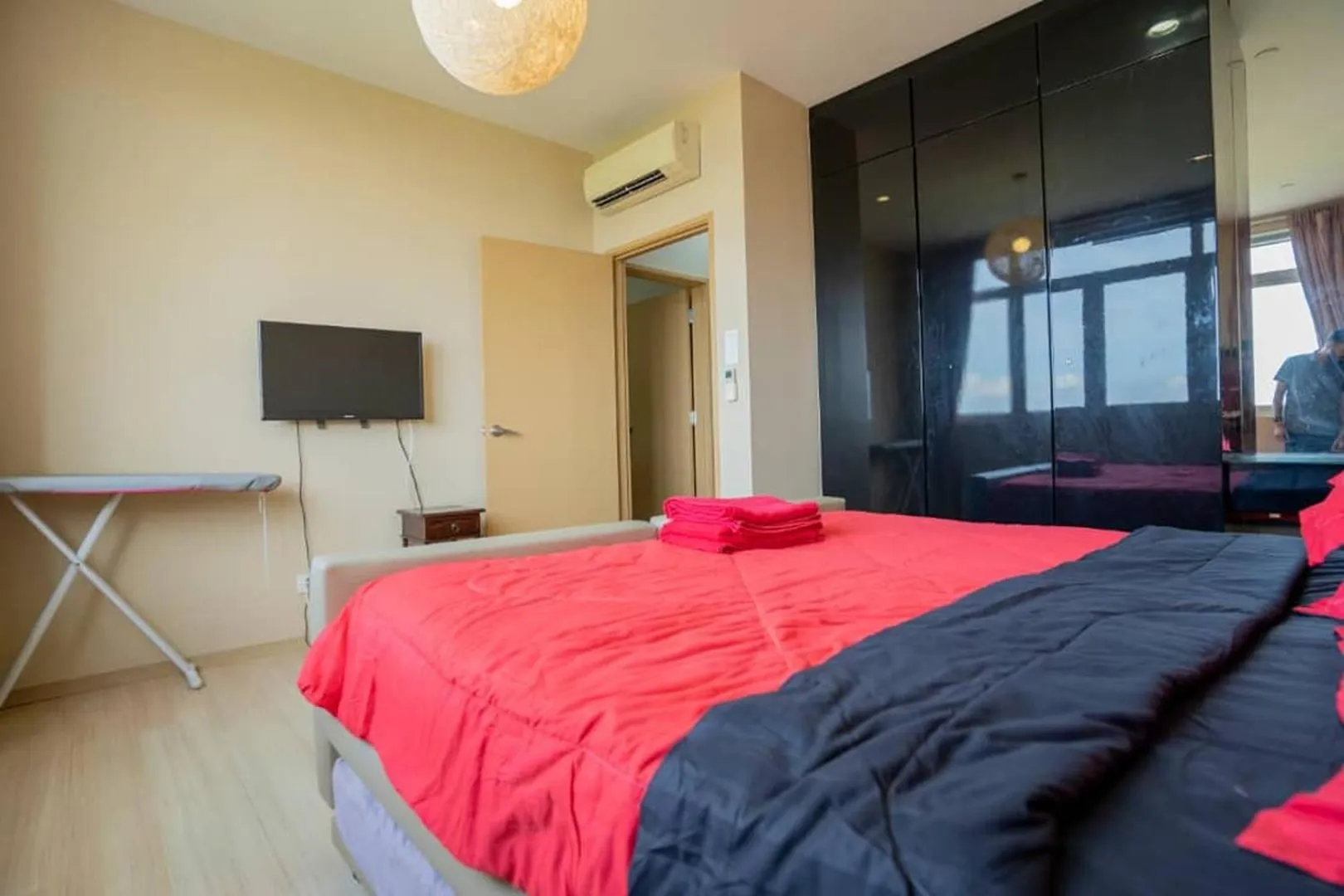 Bed in 118 Robbin's Nest