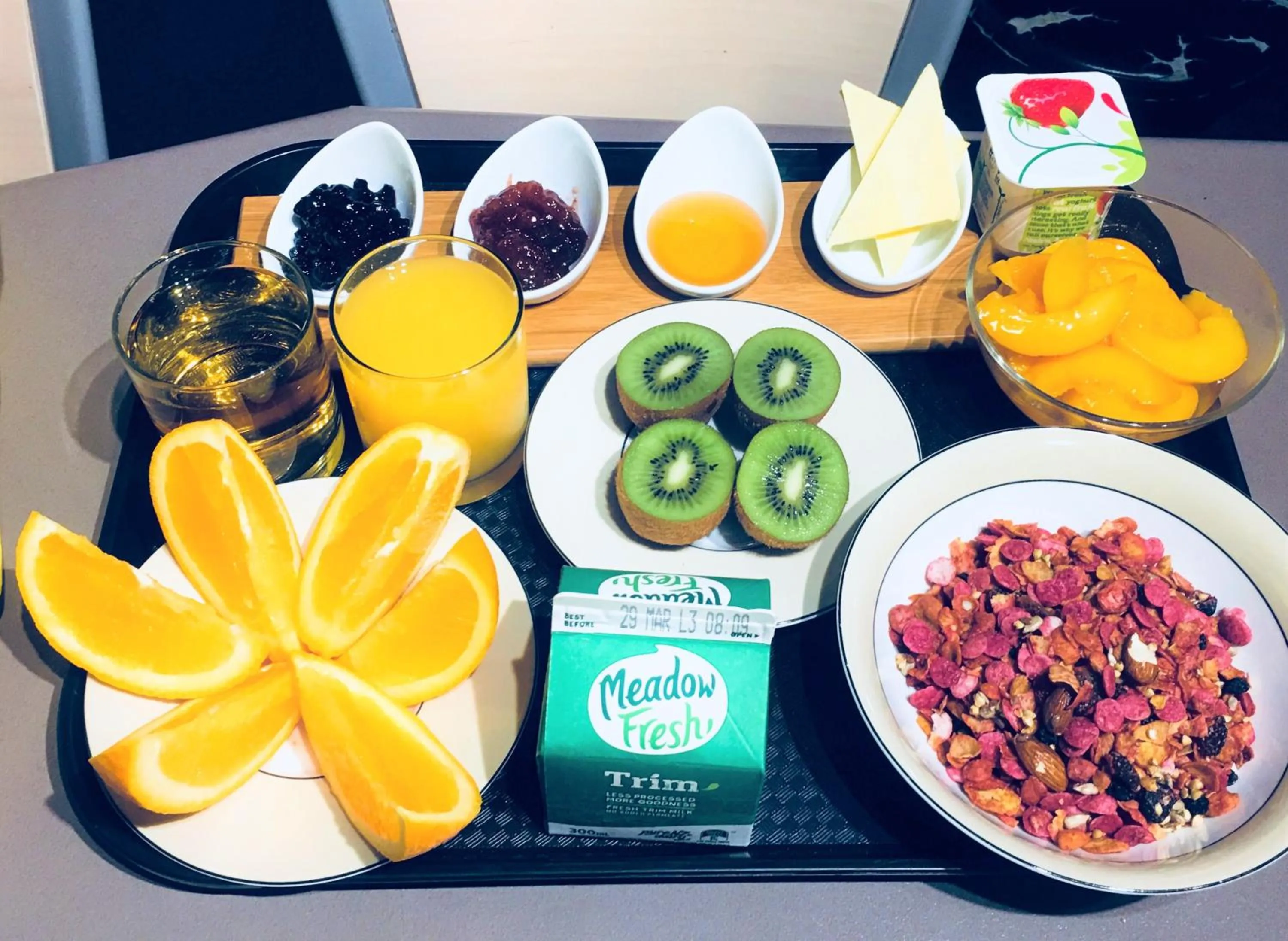 Breakfast in Kings Of Riccarton Motel- Close to Railway Station and Airport with Shuttle service