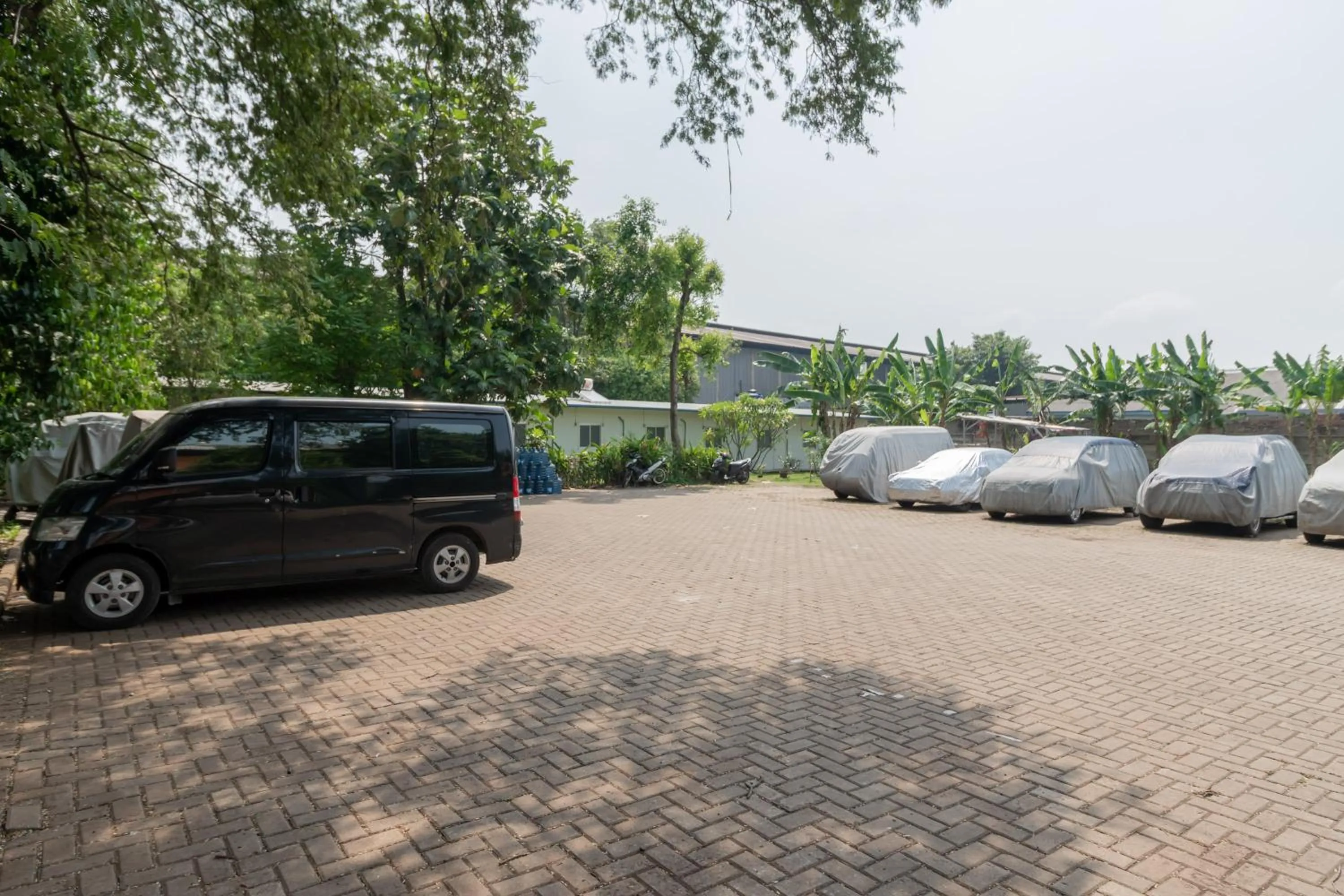 RedDoorz Syariah at Taman Green Legon