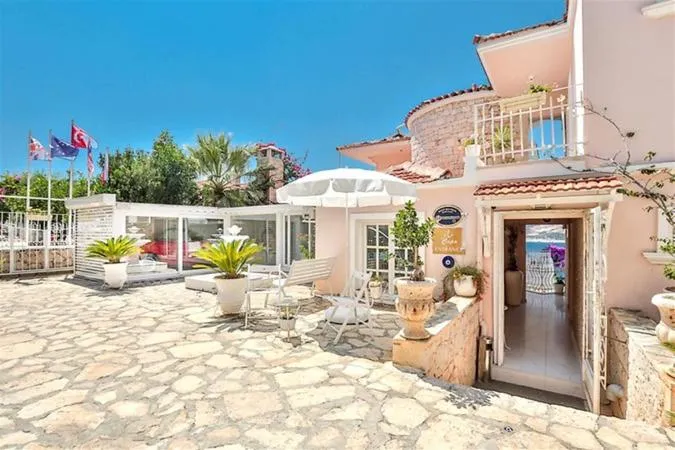 Facade/entrance in Club Çapa Hotel