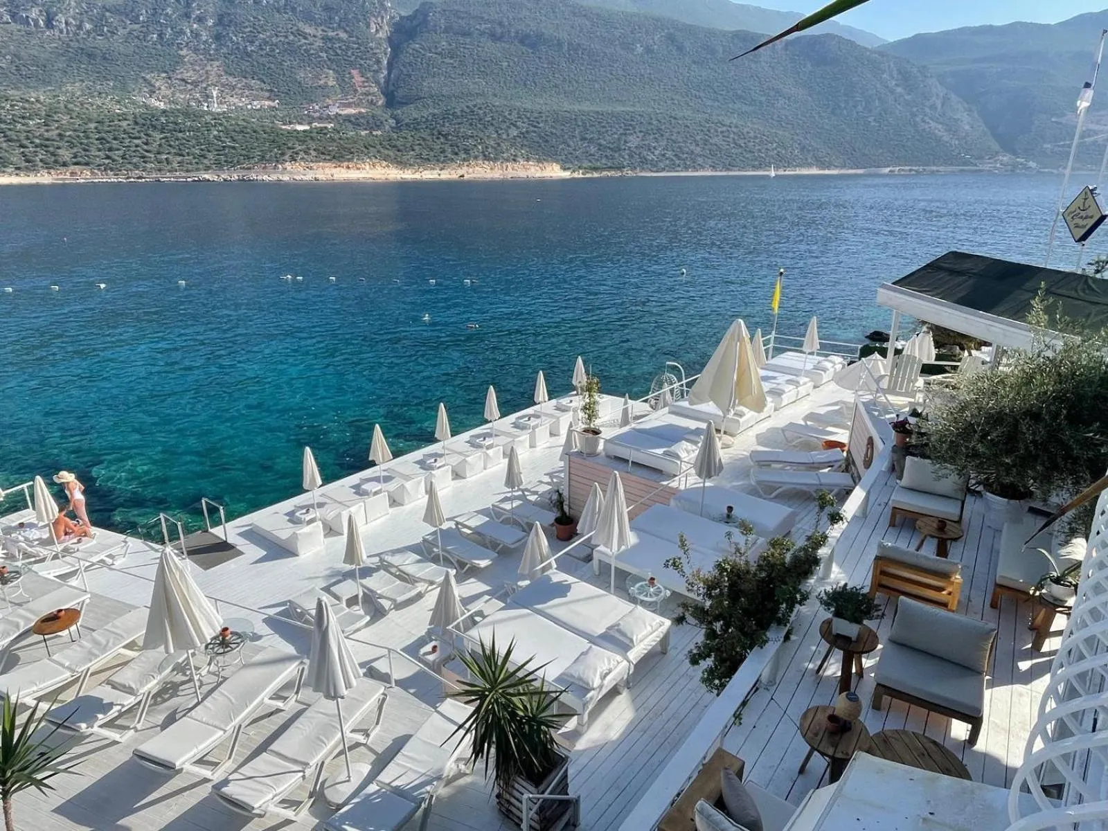 Restaurant/places to eat in Club Çapa Hotel