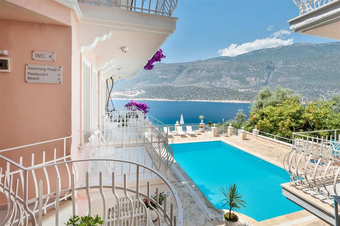 Balcony/Terrace in Club Çapa Hotel