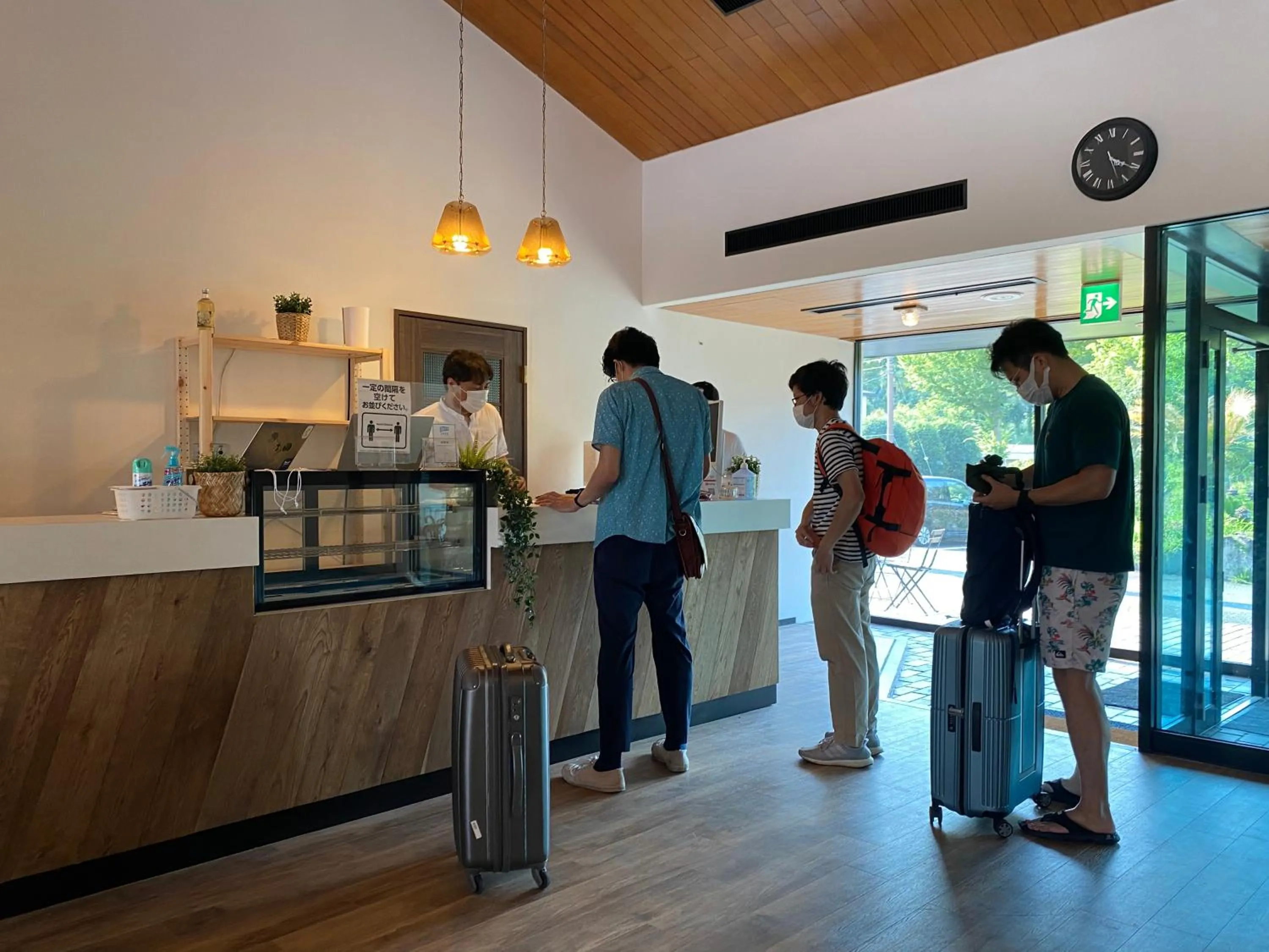 People in ISOLA Izukogen