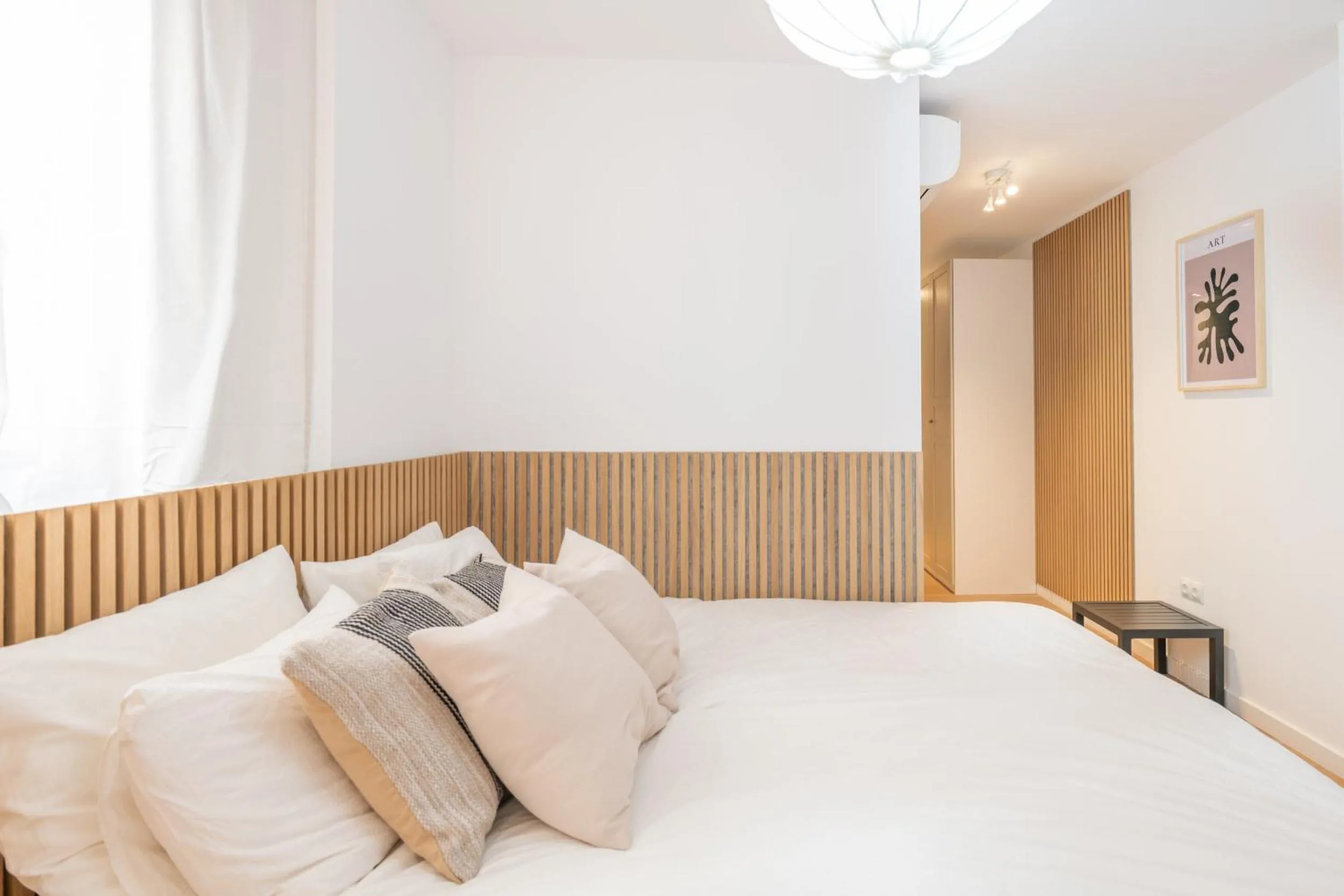 Bedroom, Bed in Malasaña 13, Nuevo apartamento 2 dormitorios, centro histórico, todos servicios, barrio tranquilo, MS