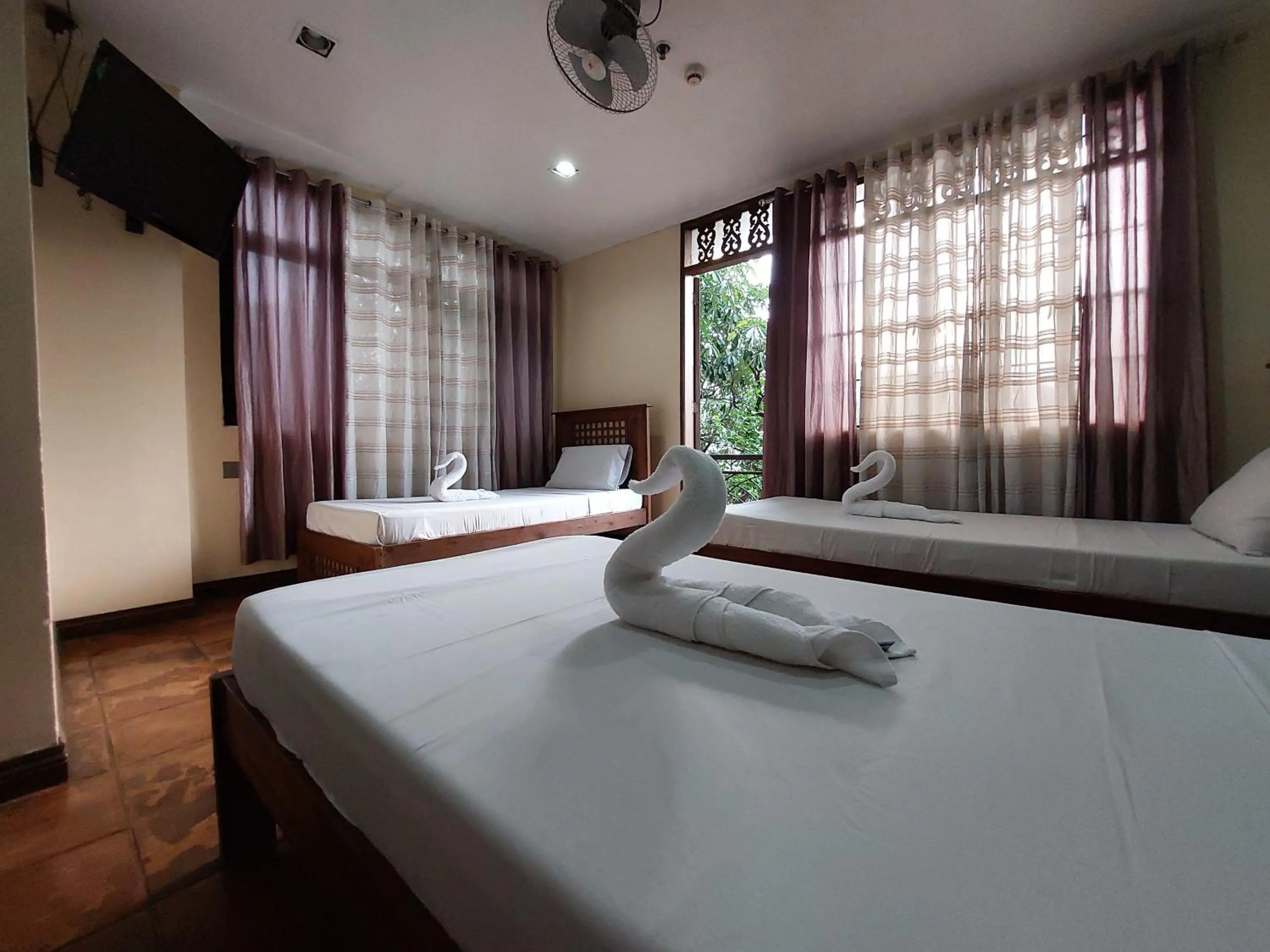 Bed in Makabata Guesthouse & Cafe