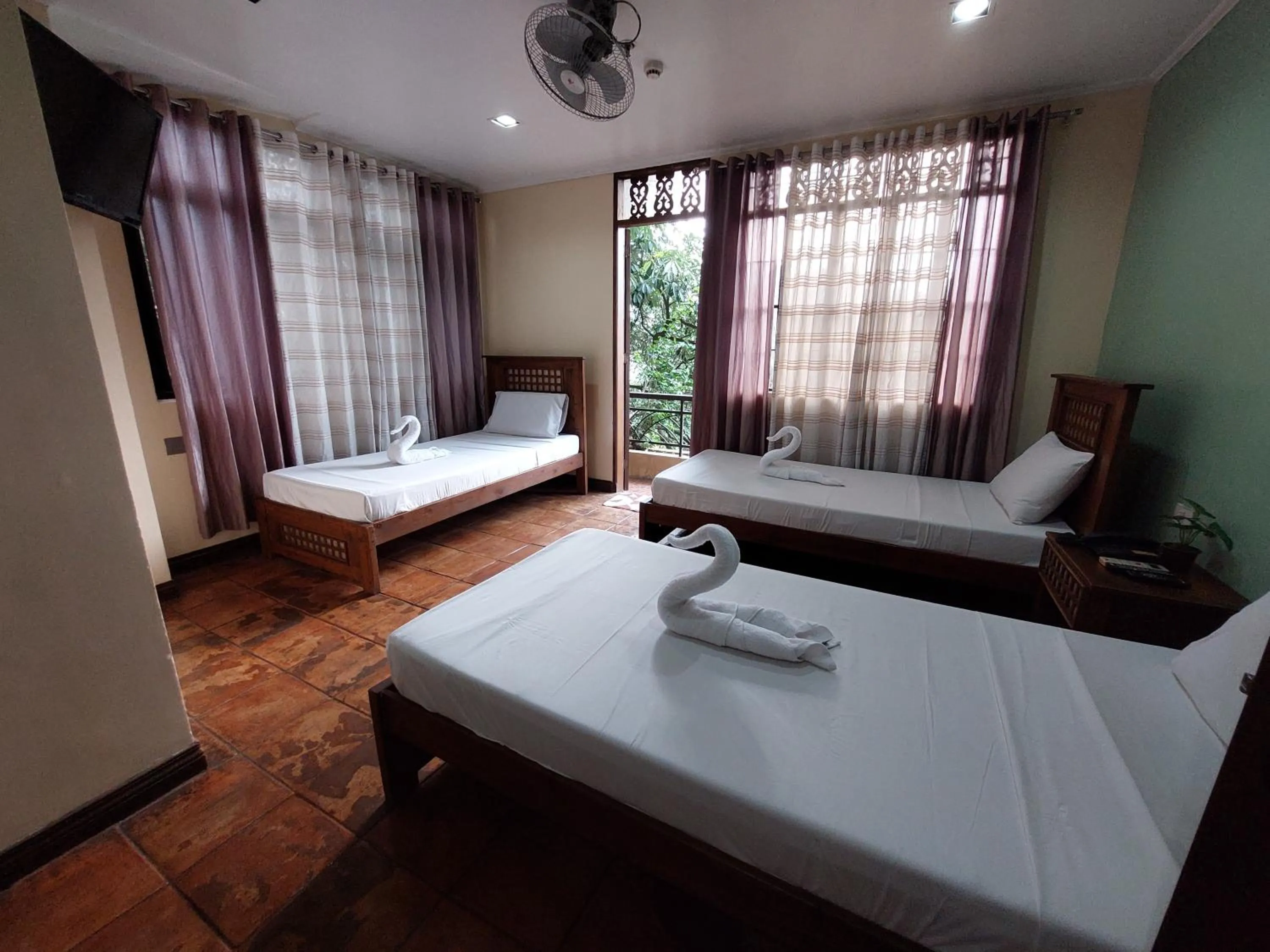 Bed in Makabata Guesthouse & Cafe