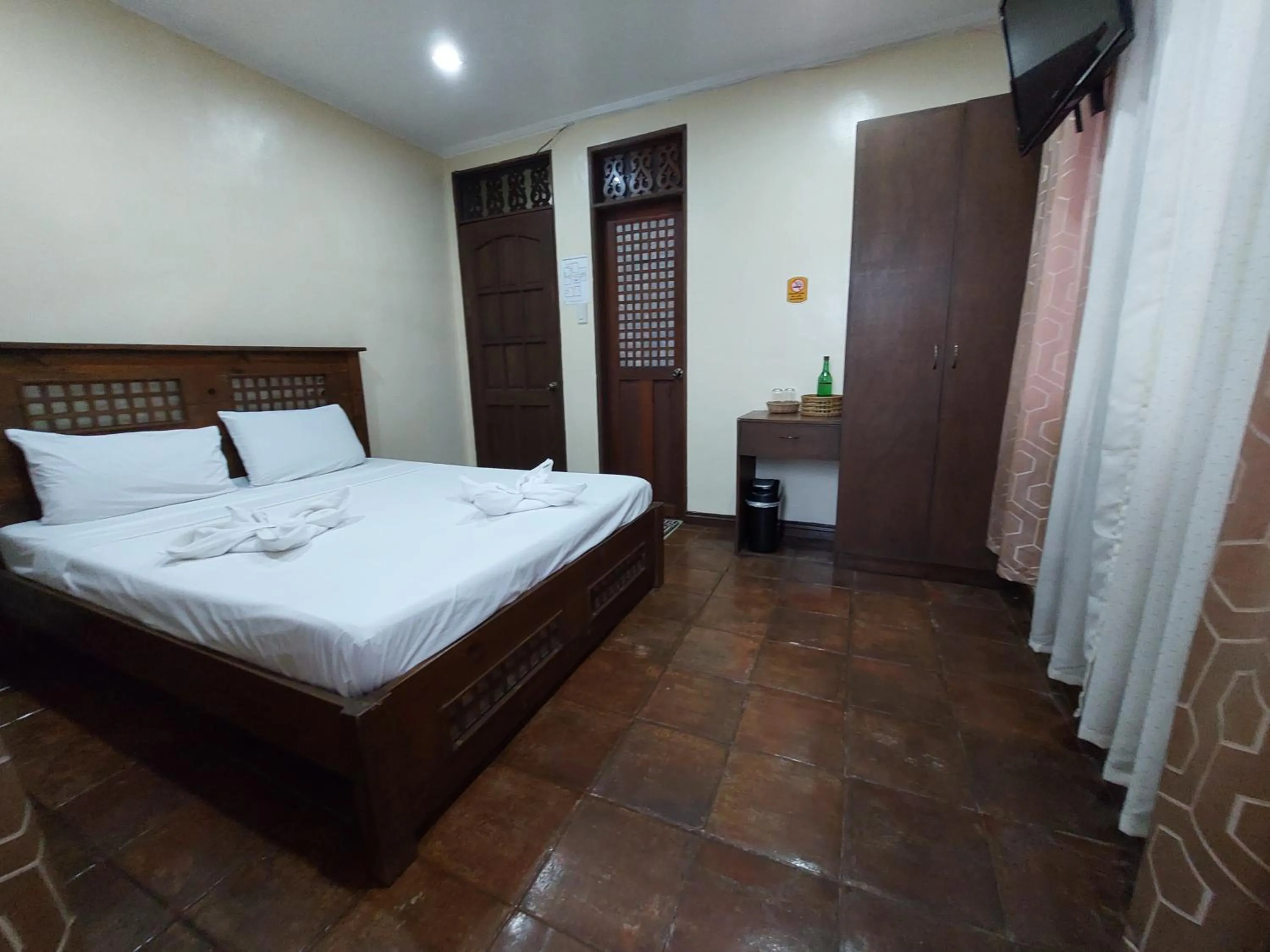 Bed in Makabata Guesthouse & Cafe