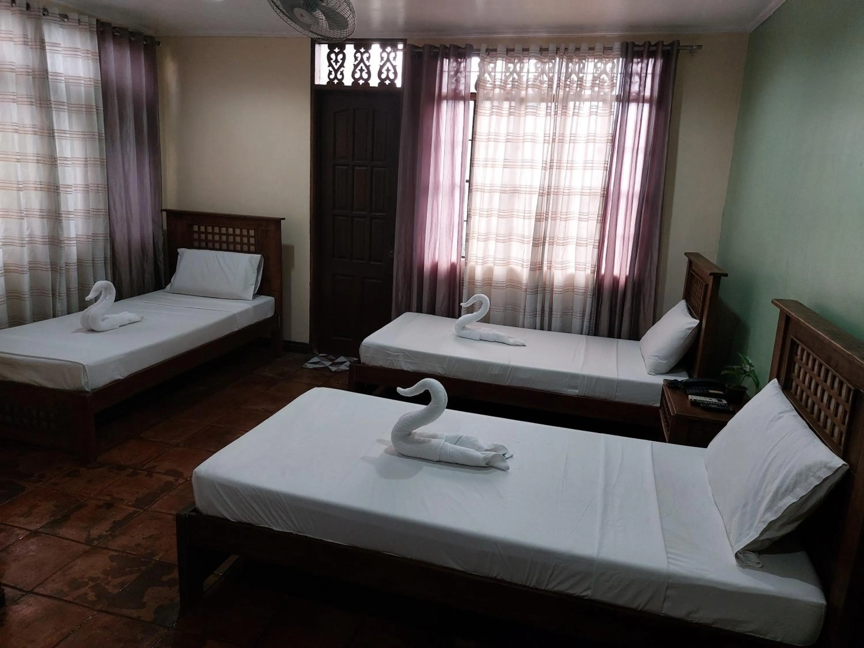 Bed in Makabata Guesthouse & Cafe