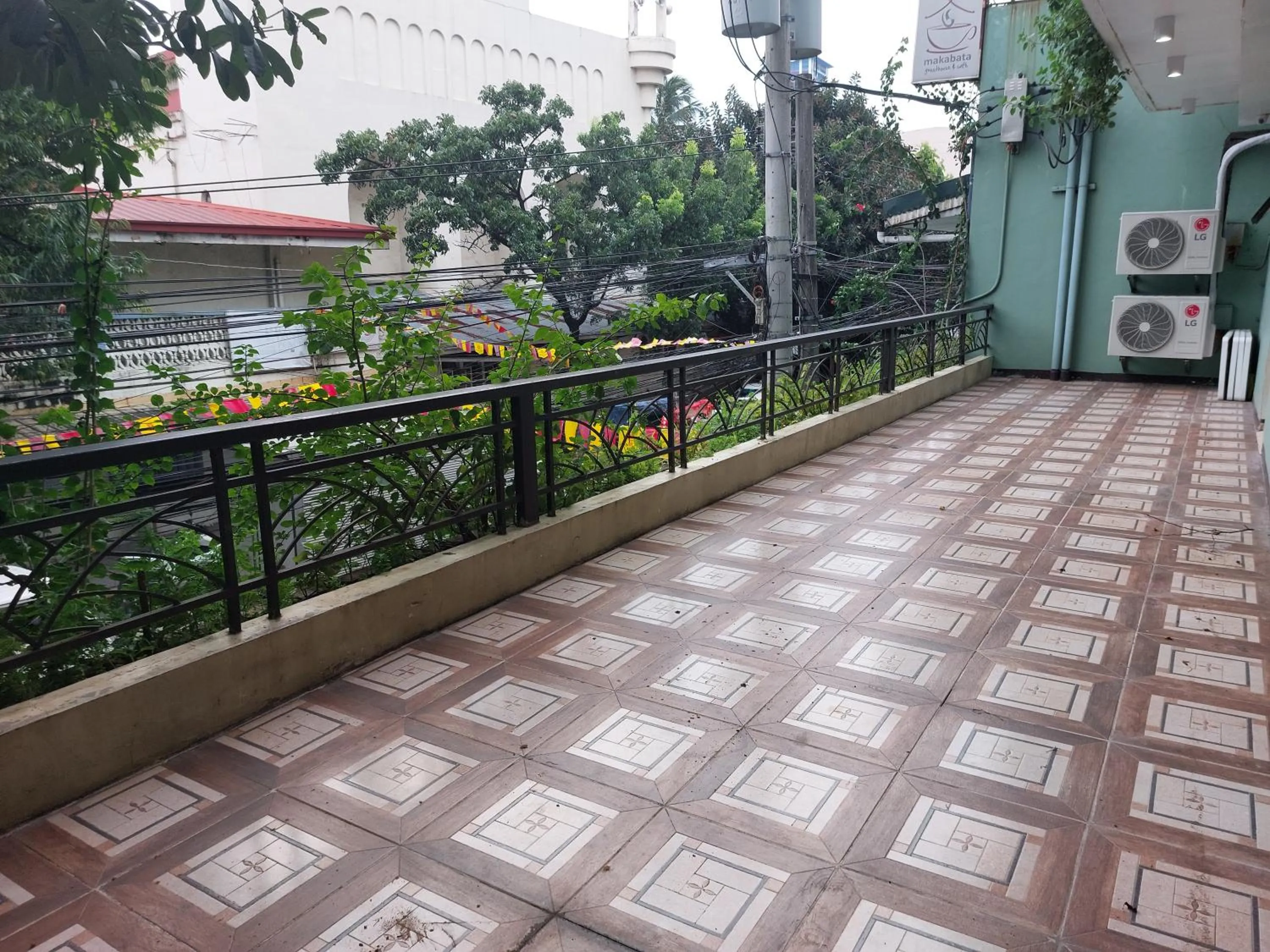 Balcony/Terrace in Makabata Guesthouse & Cafe