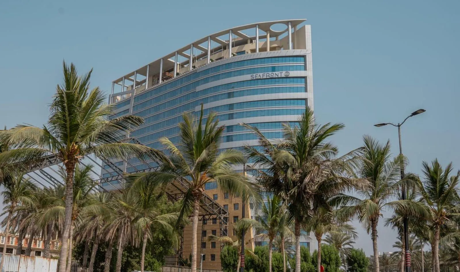 Seafront Luxury Suites Jeddah Corniche