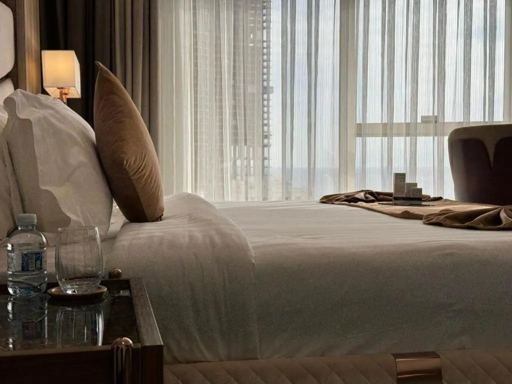 Bed in Seafront Luxury Suites Jeddah Corniche
