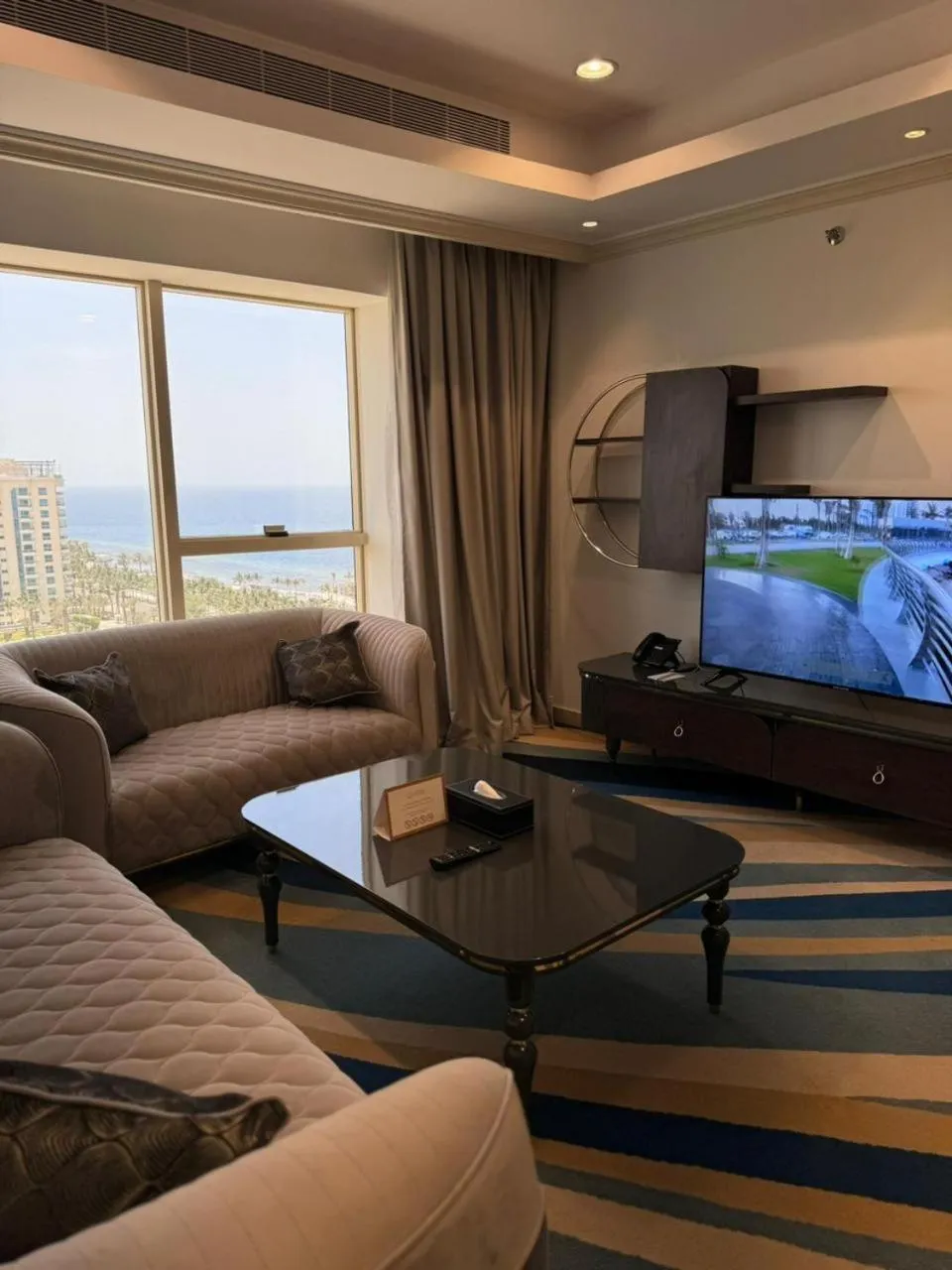 Seafront Luxury Suites Jeddah Corniche