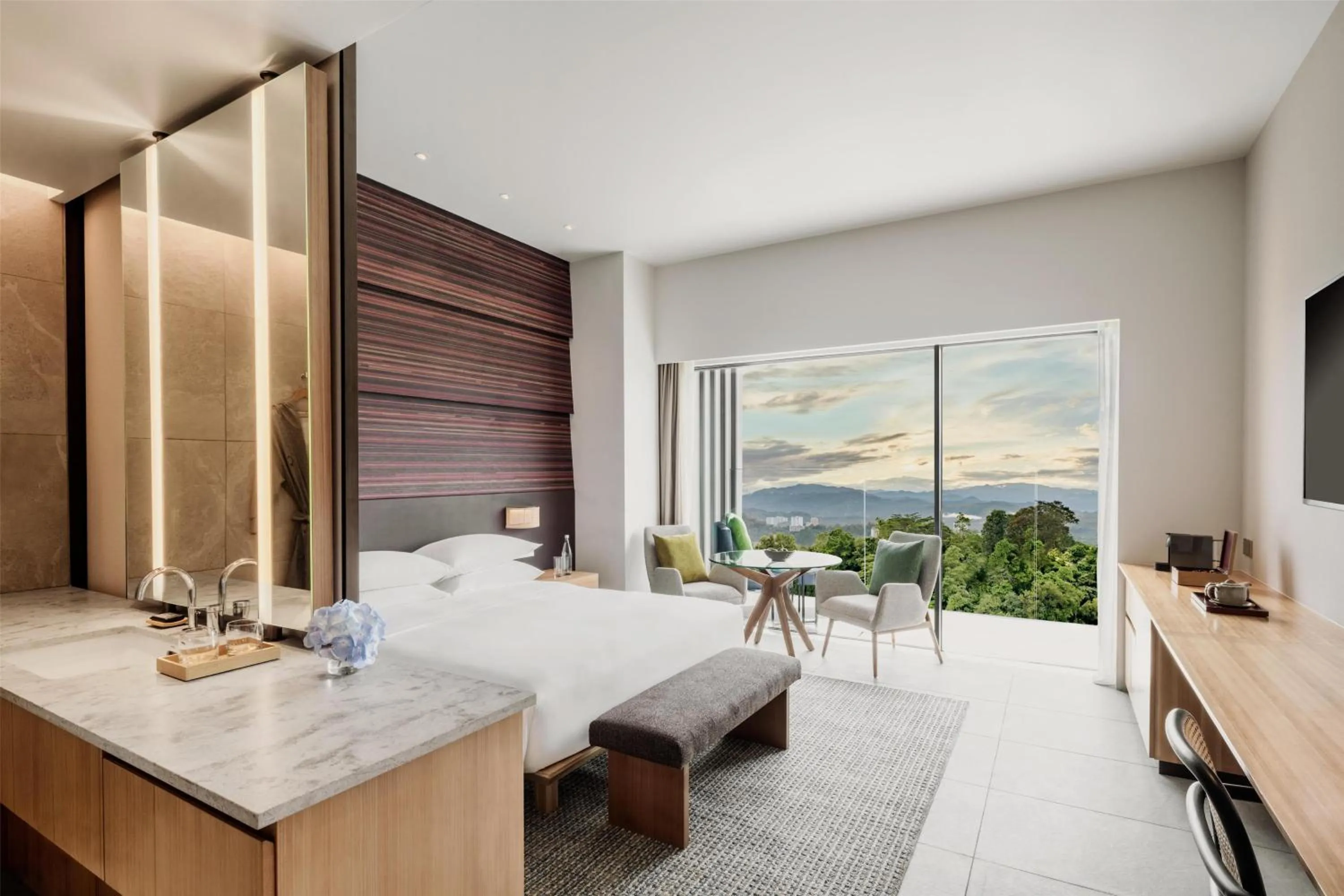 Bedroom, Bed in Hyatt Centric Kota Kinabalu