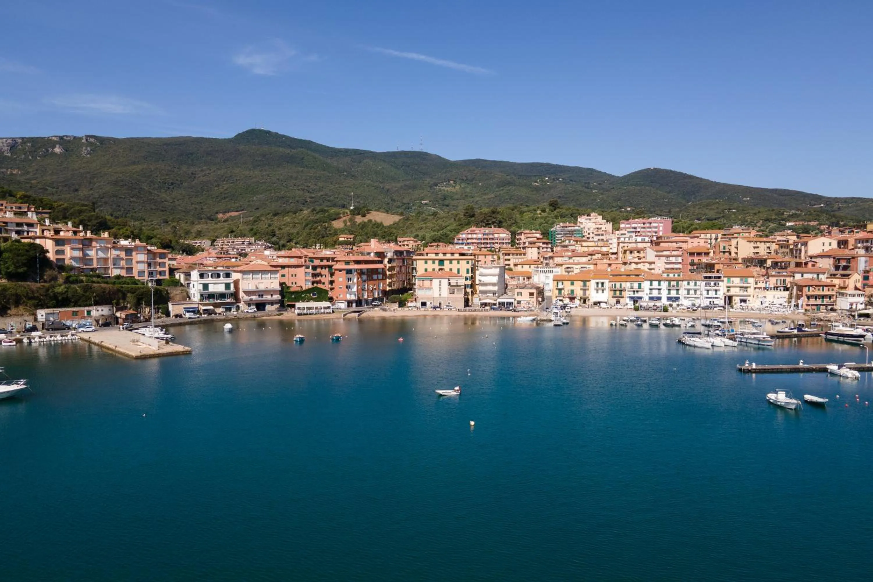 Nearby landmark in Bi Hotel