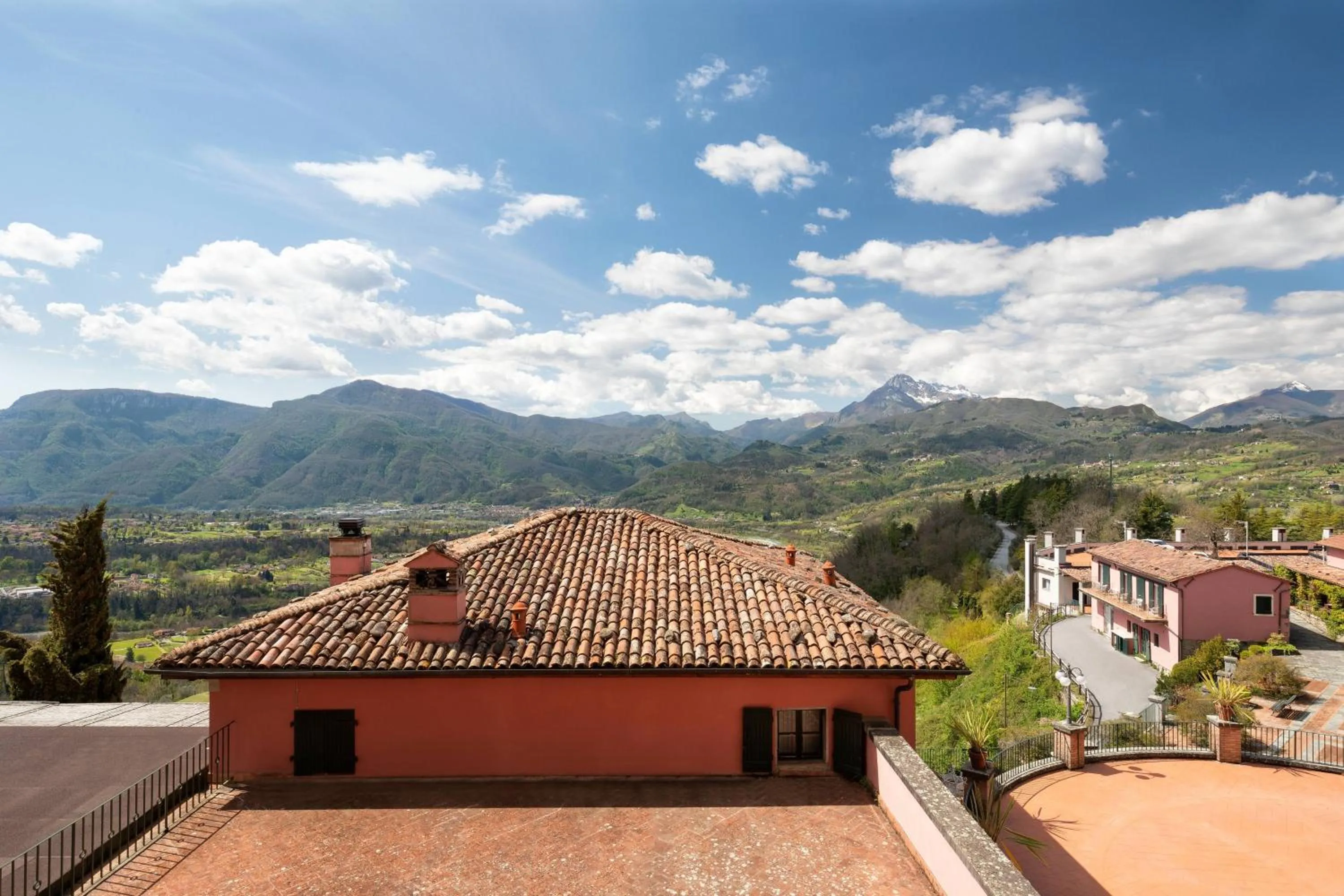 Photo of the whole room in Renaissance Tuscany Il Ciocco Resort & Spa