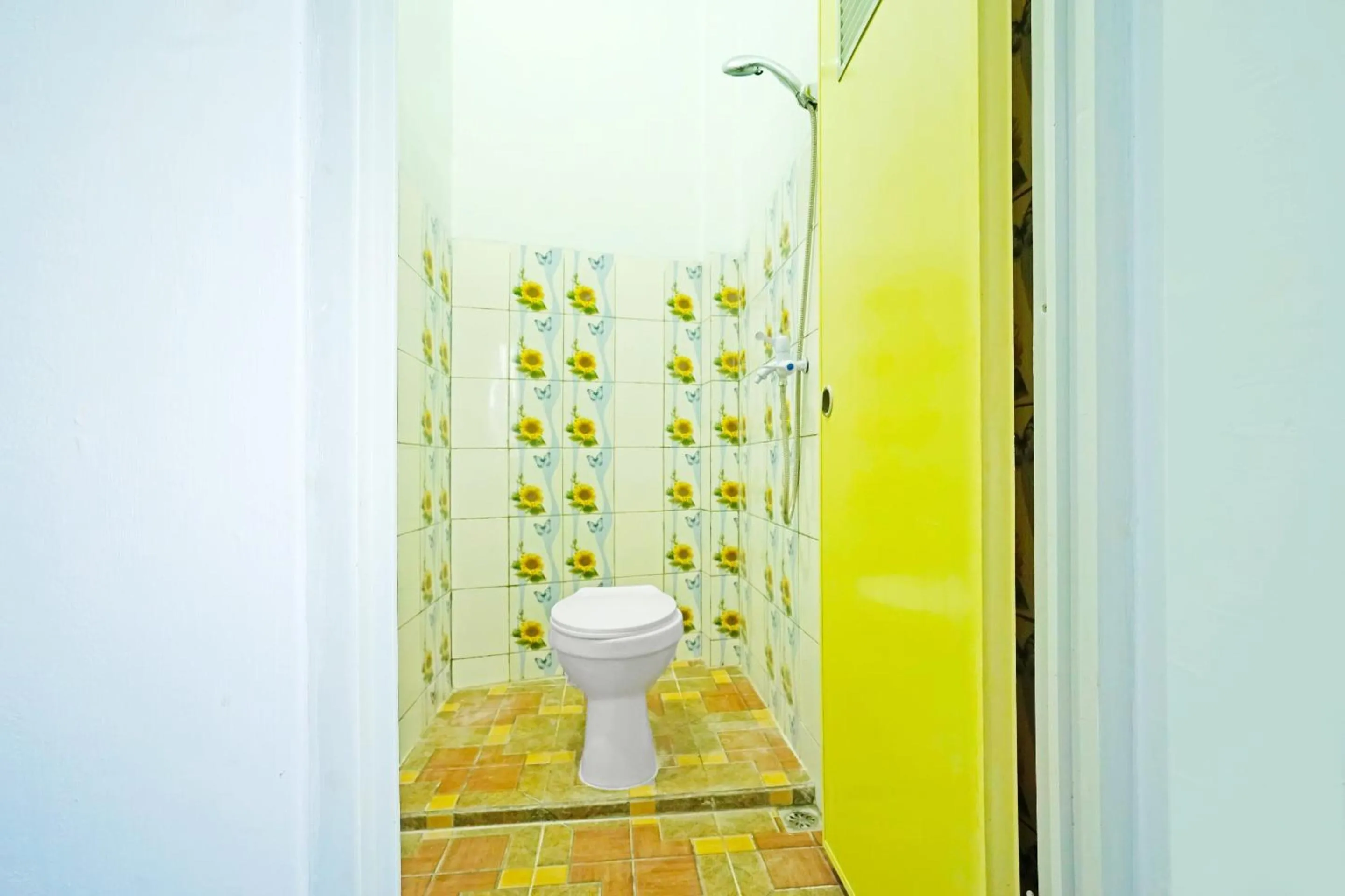 Bathroom in Hotel O Kost Bangau Syariah