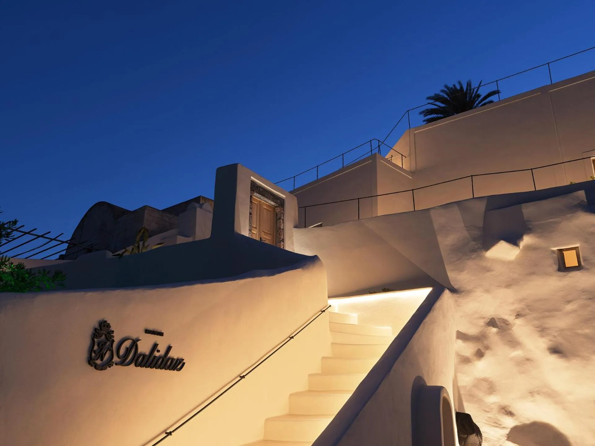 Property building in Maison Dalidaz