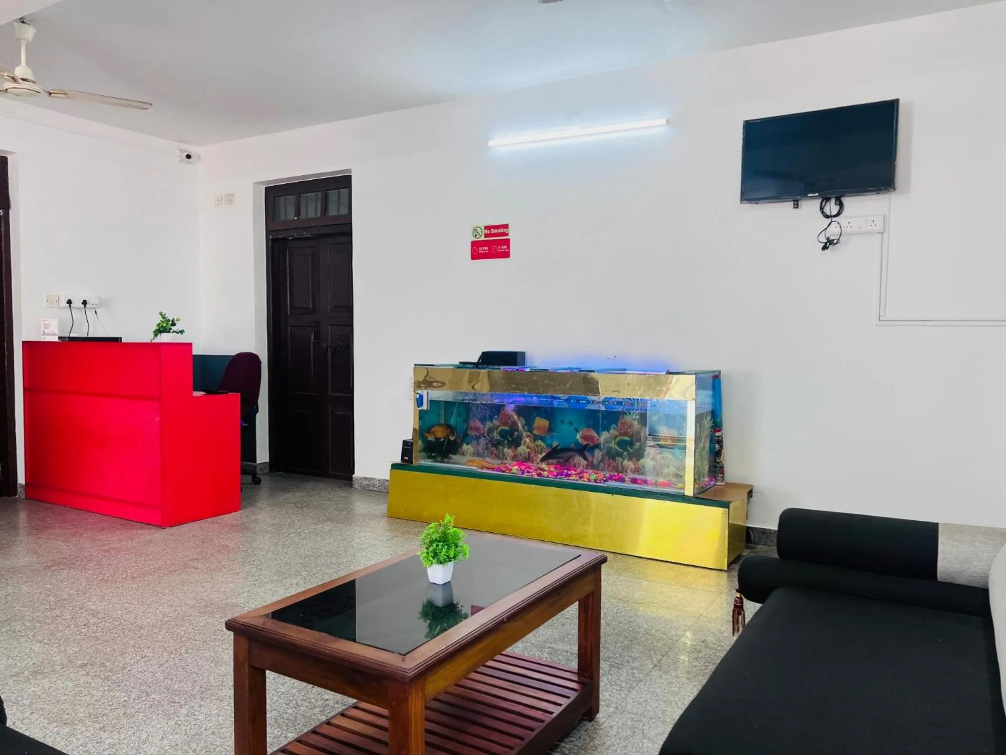 Lobby or reception in Hotel Sunday - Townhouse Club Airport Trivandrum