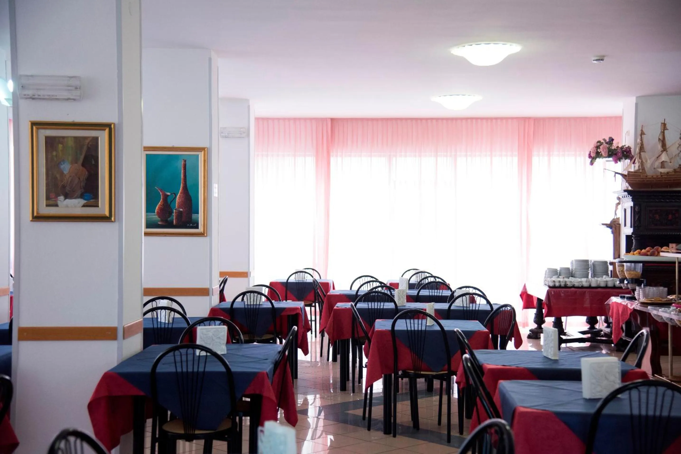 Restaurant/places to eat in Hotel Settebello B&B
