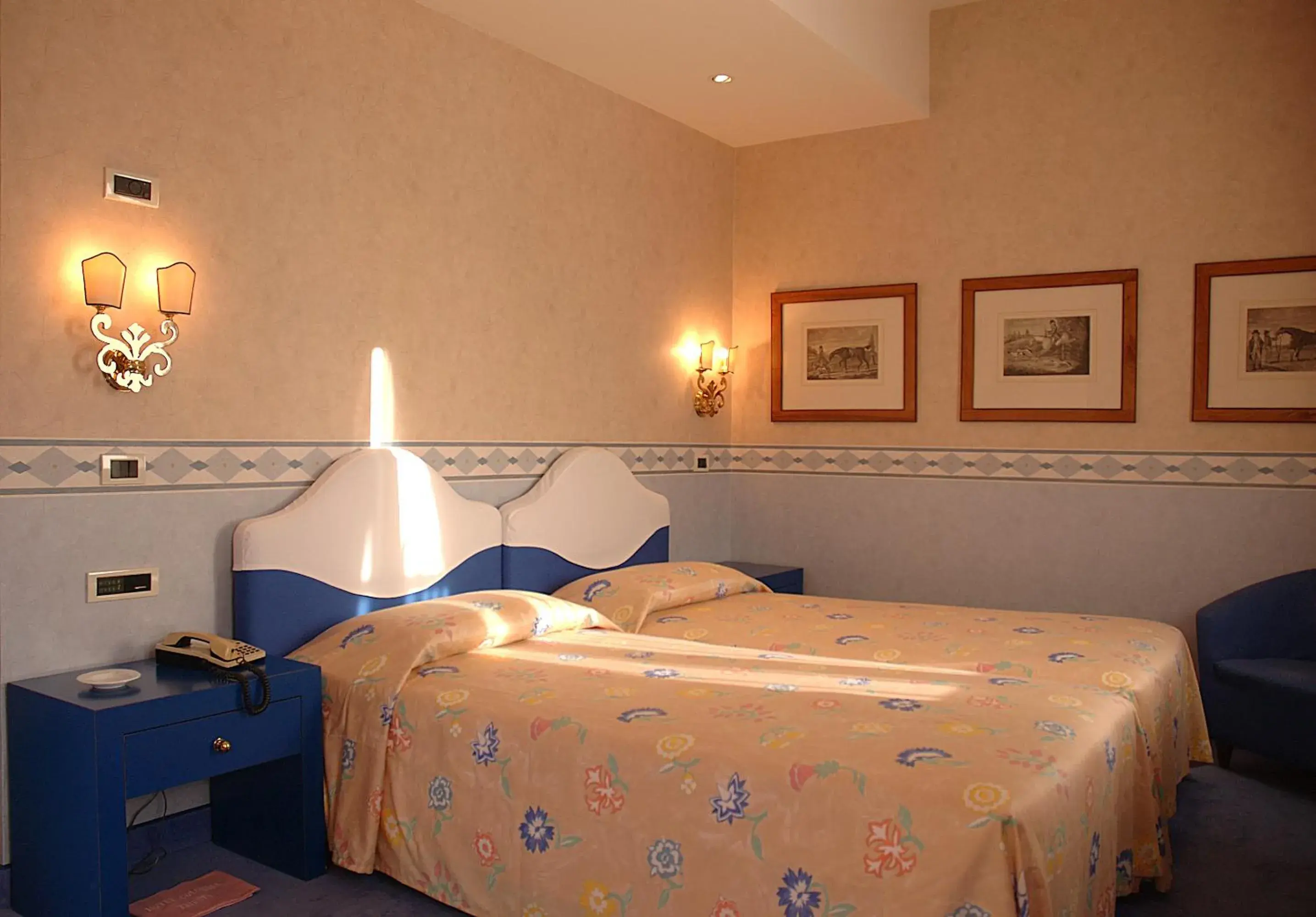 Superior Double or Twin Room in Hotel Colombia Superior Double or Twin Room in Hotel Colombia