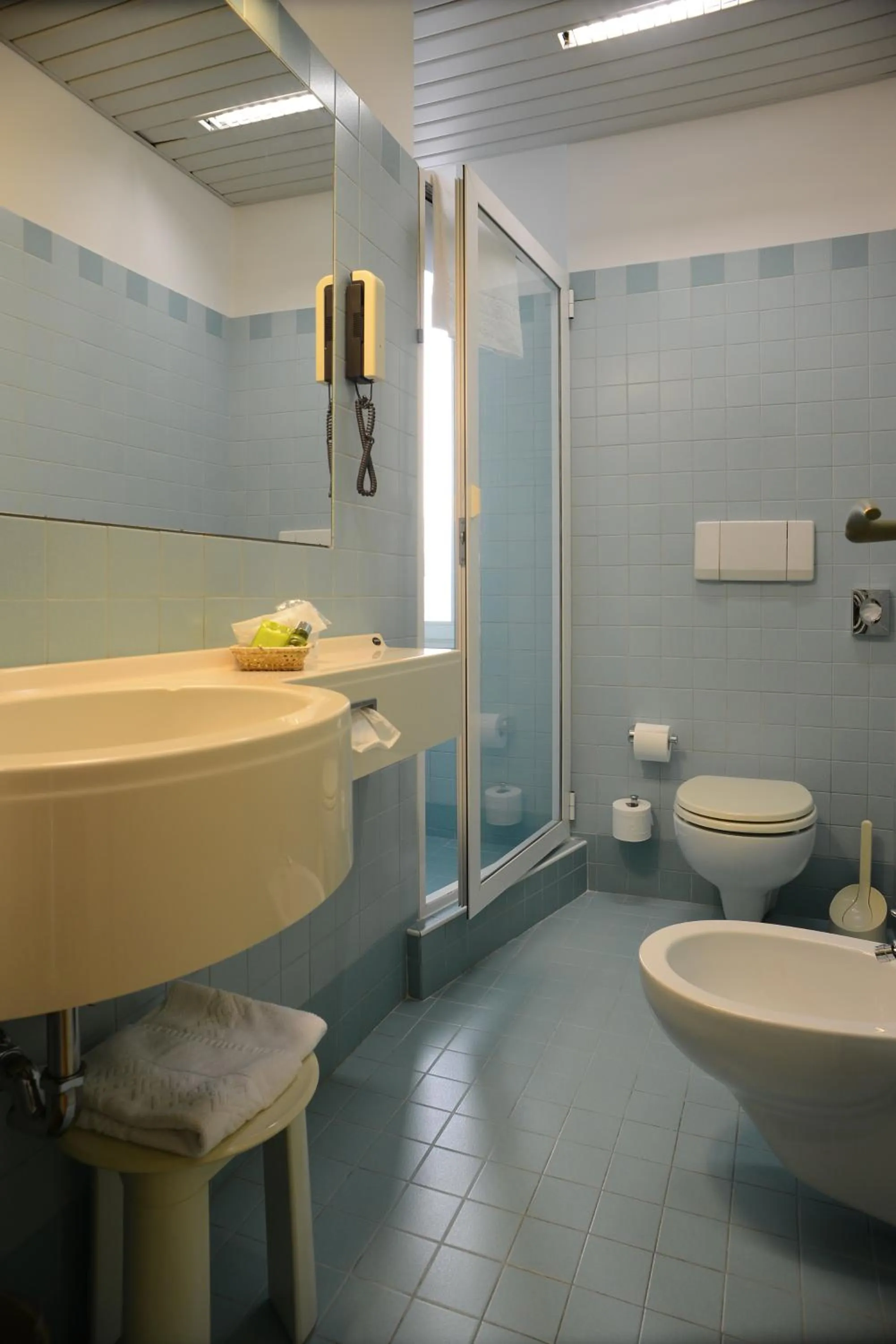 Bathroom in Hotel Colombia