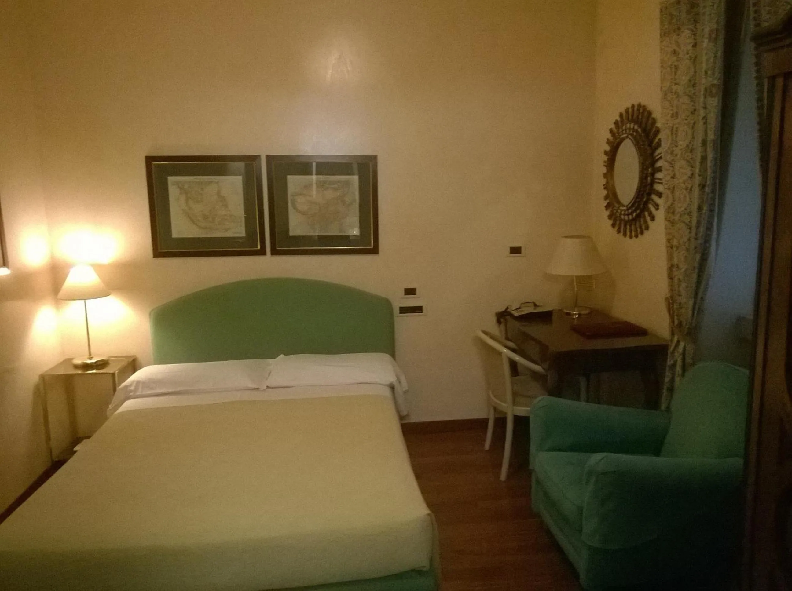 Bedroom, Bed in Hotel Colombia