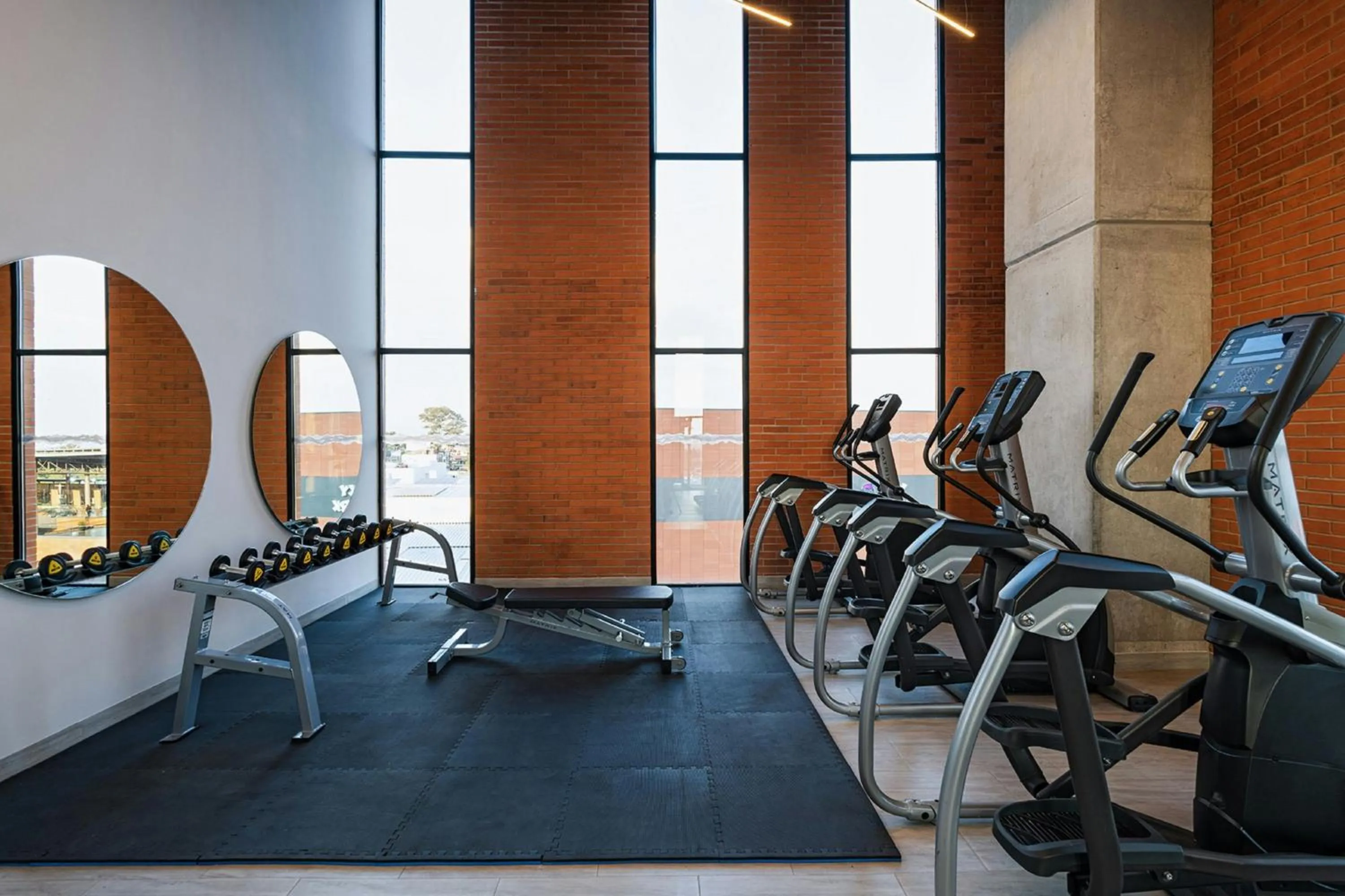 Fitness centre/facilities in Aloft Guadalajara Sur