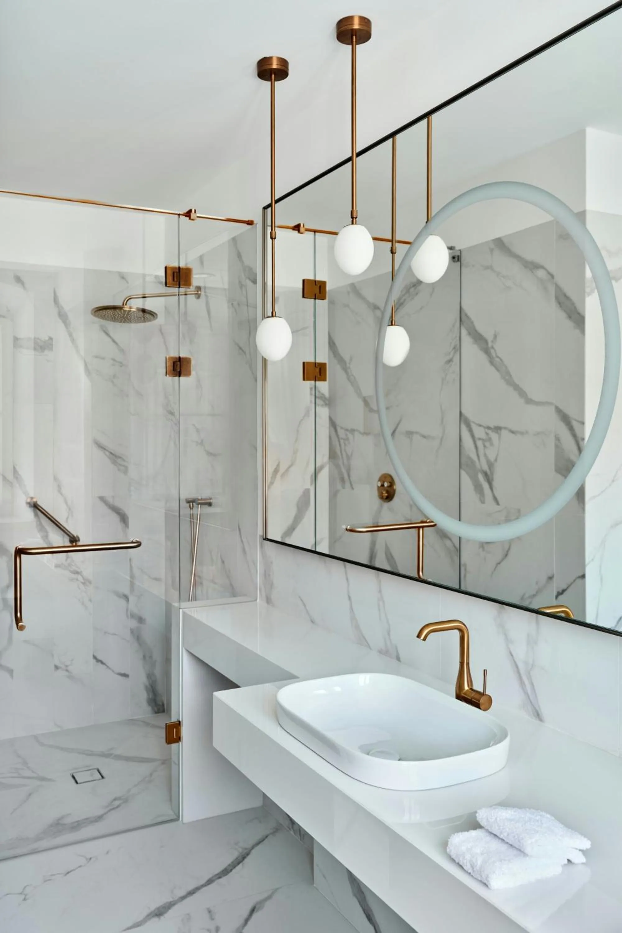 Bathroom in Hotel Verte, Warsaw, Autograph Collection