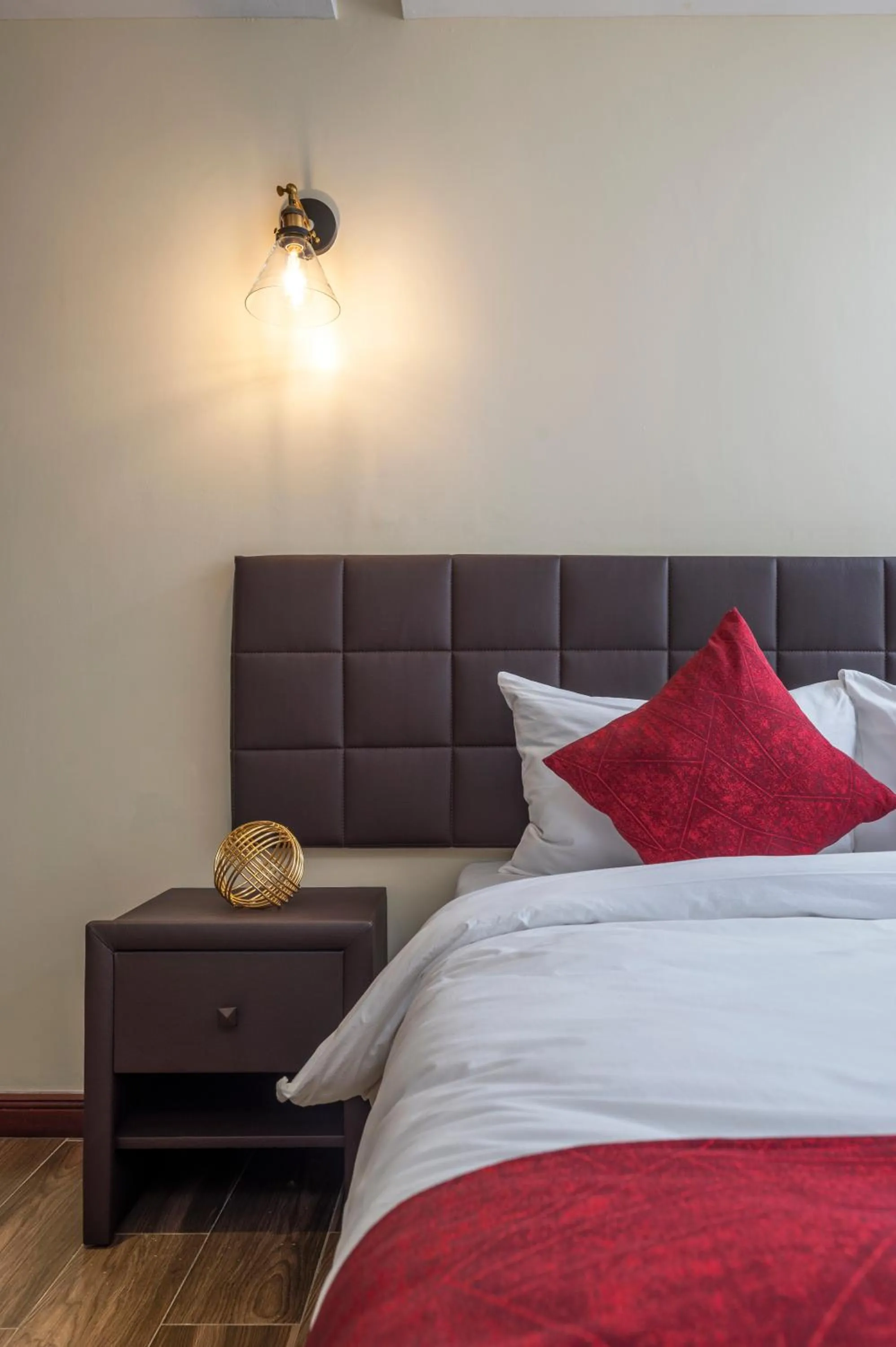 Bed in Roma Court Serviced Apartments