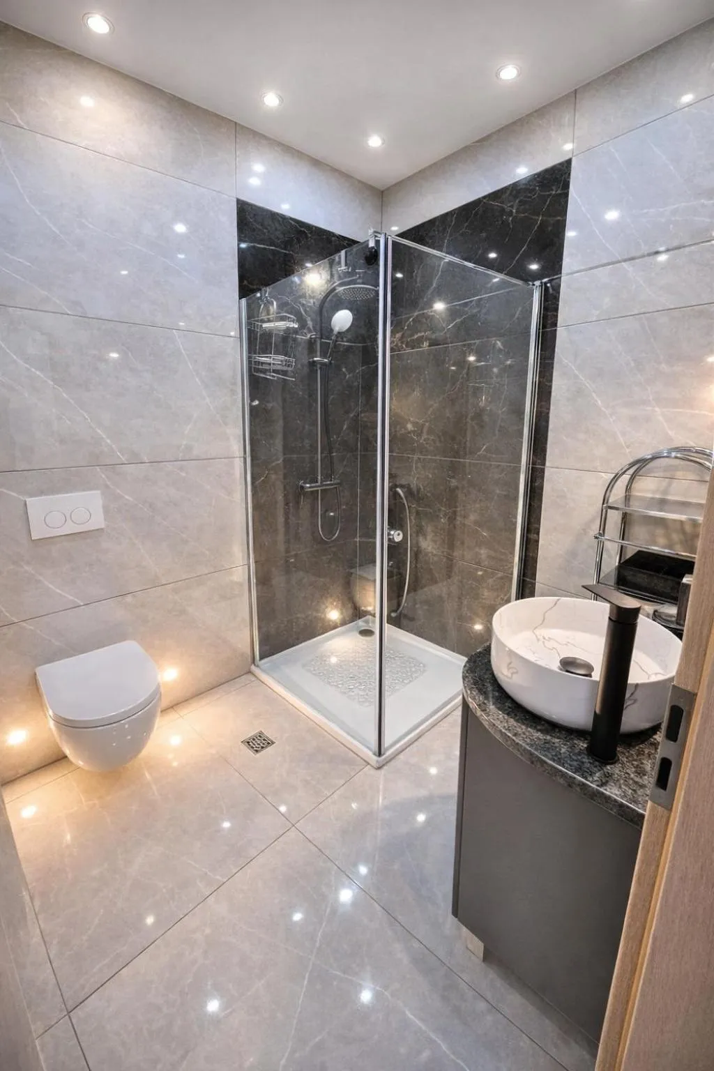 Shower in Apartman Julija 2