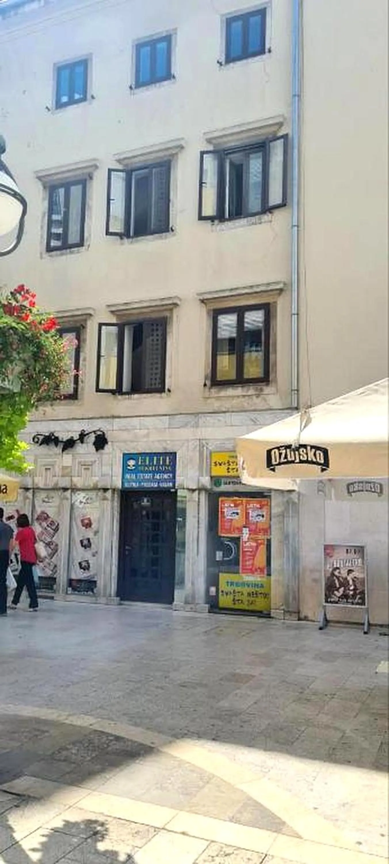 Property building in Apartman Julija 2