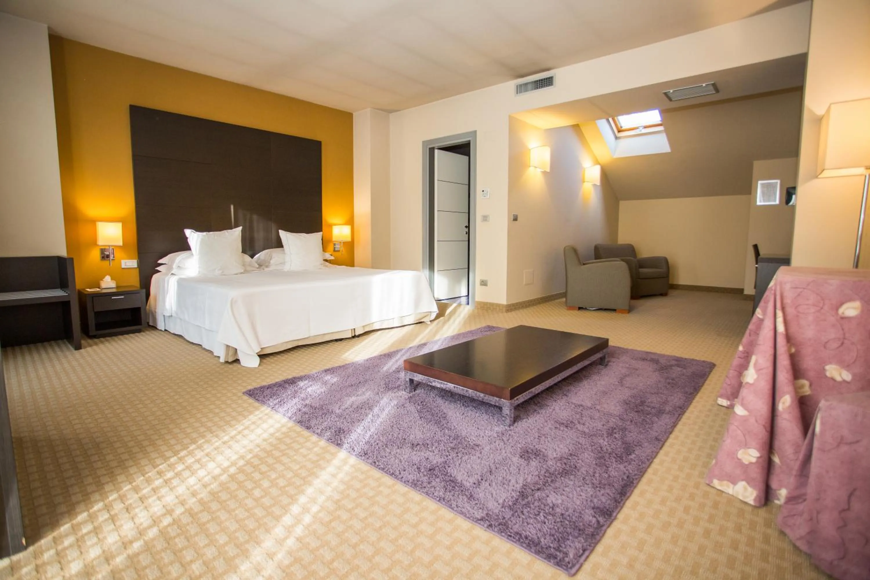 Photo of the whole room, Bed in Hotel Fortyfive