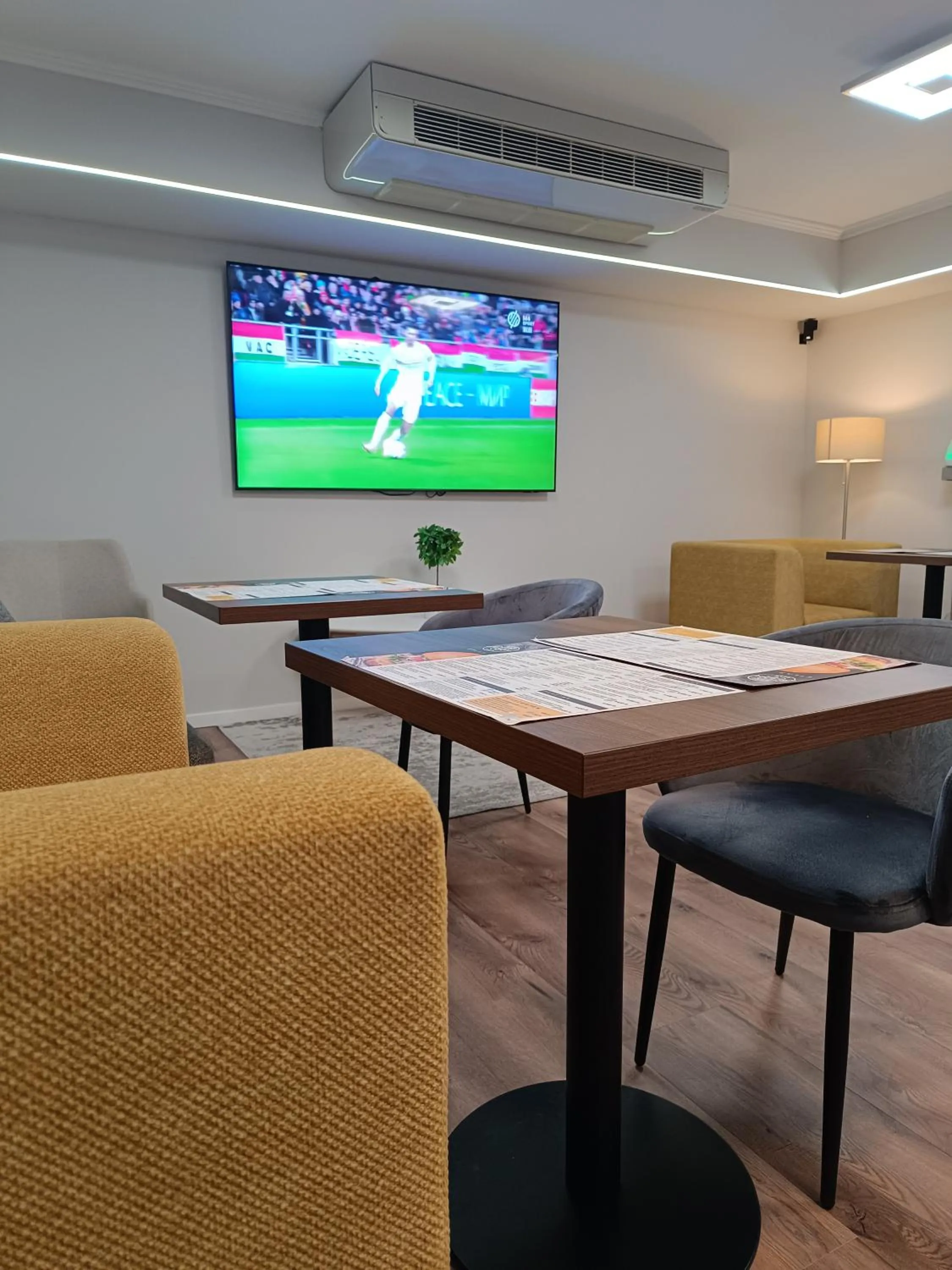 Restaurant/places to eat in Villa Bérc