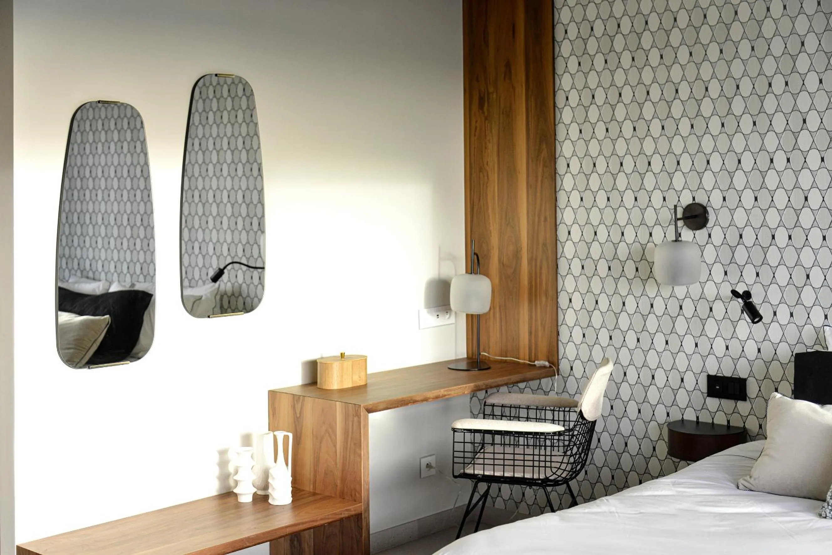 Seating area, Bed in Le Martin Boutique Hôtel