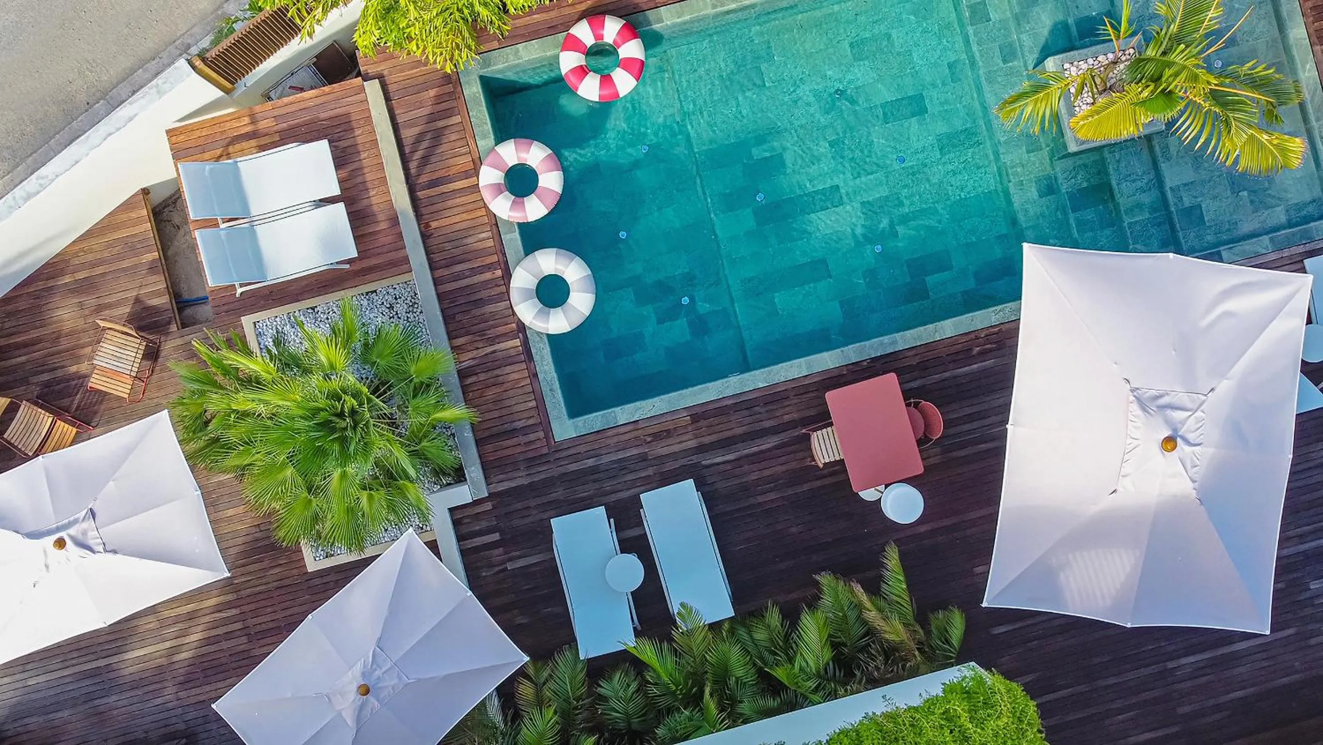 Swimming pool in Le Martin Boutique Hôtel