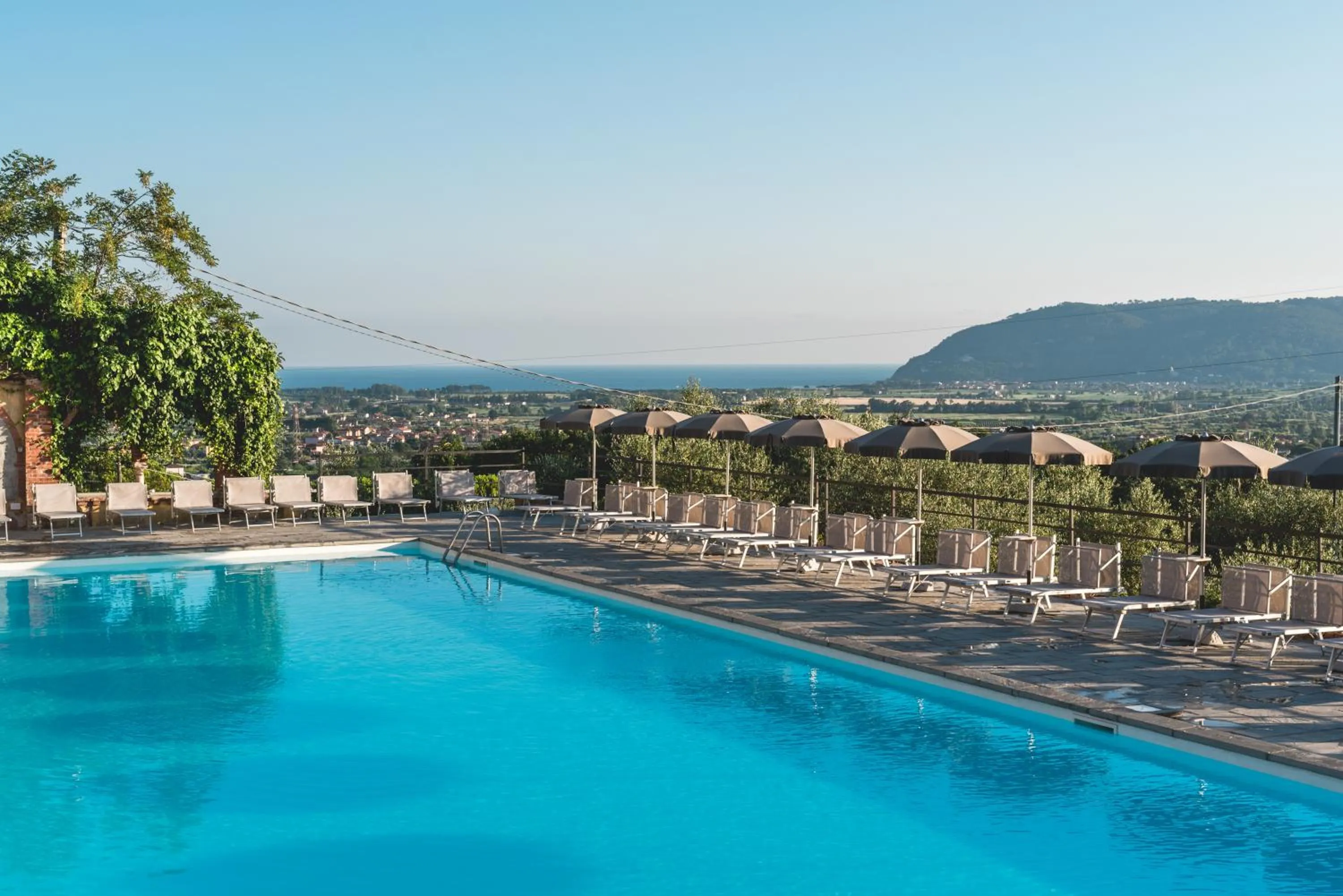 Swimming pool in Ippotur Medieval Resort