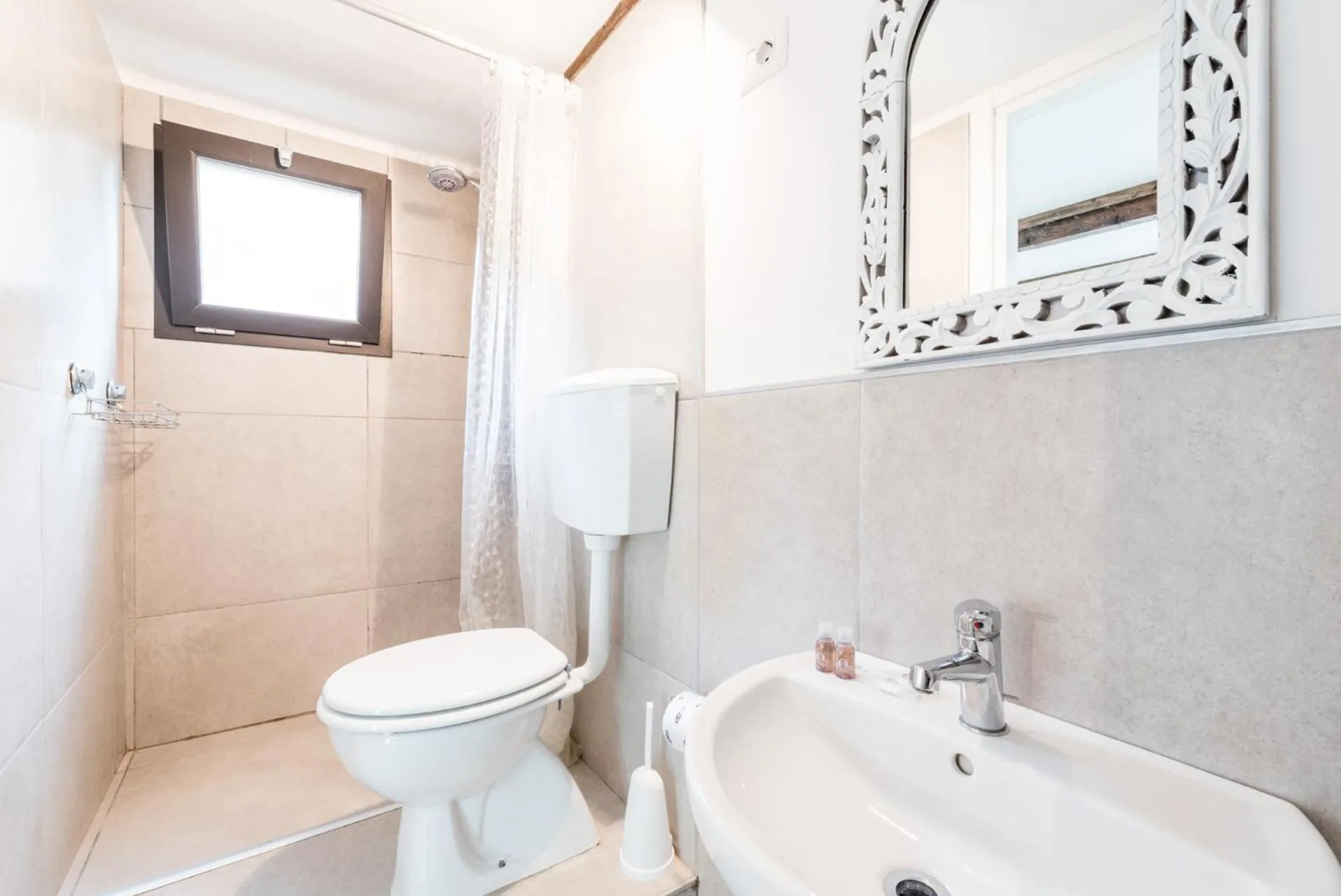 Bathroom in Ippotur Medieval Resort