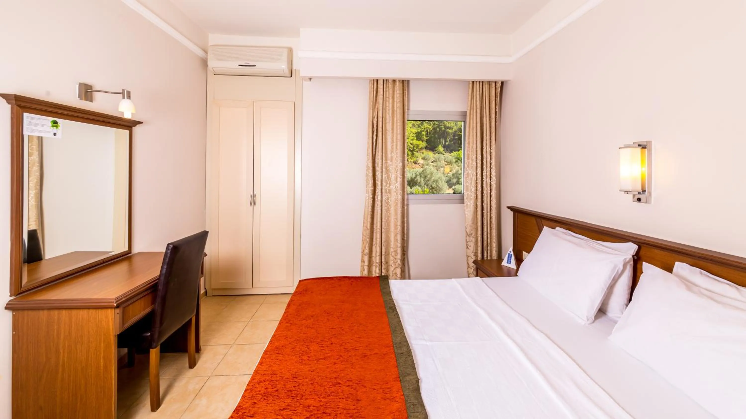 Julian Forest Suites