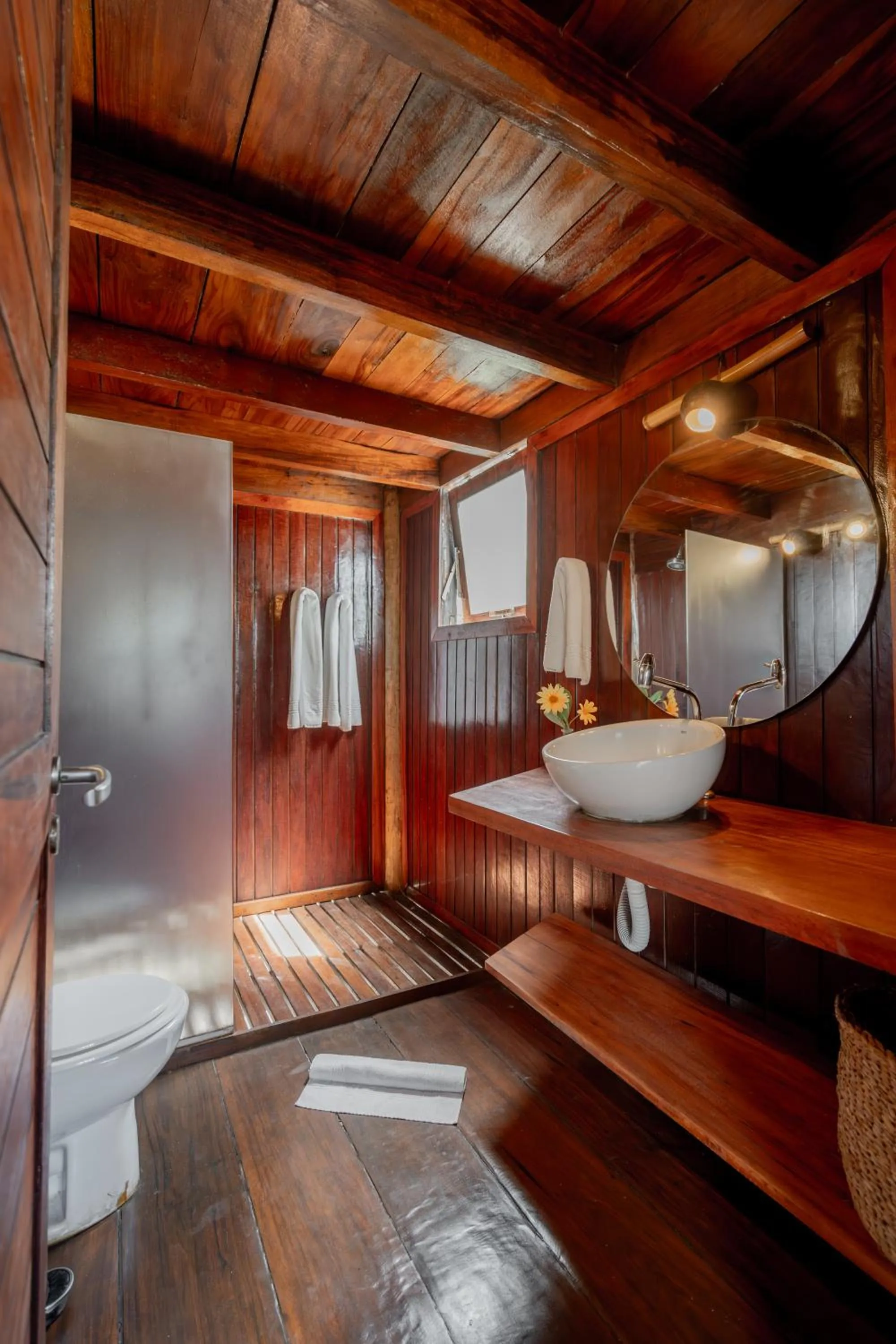 Bathroom in Villa Mango