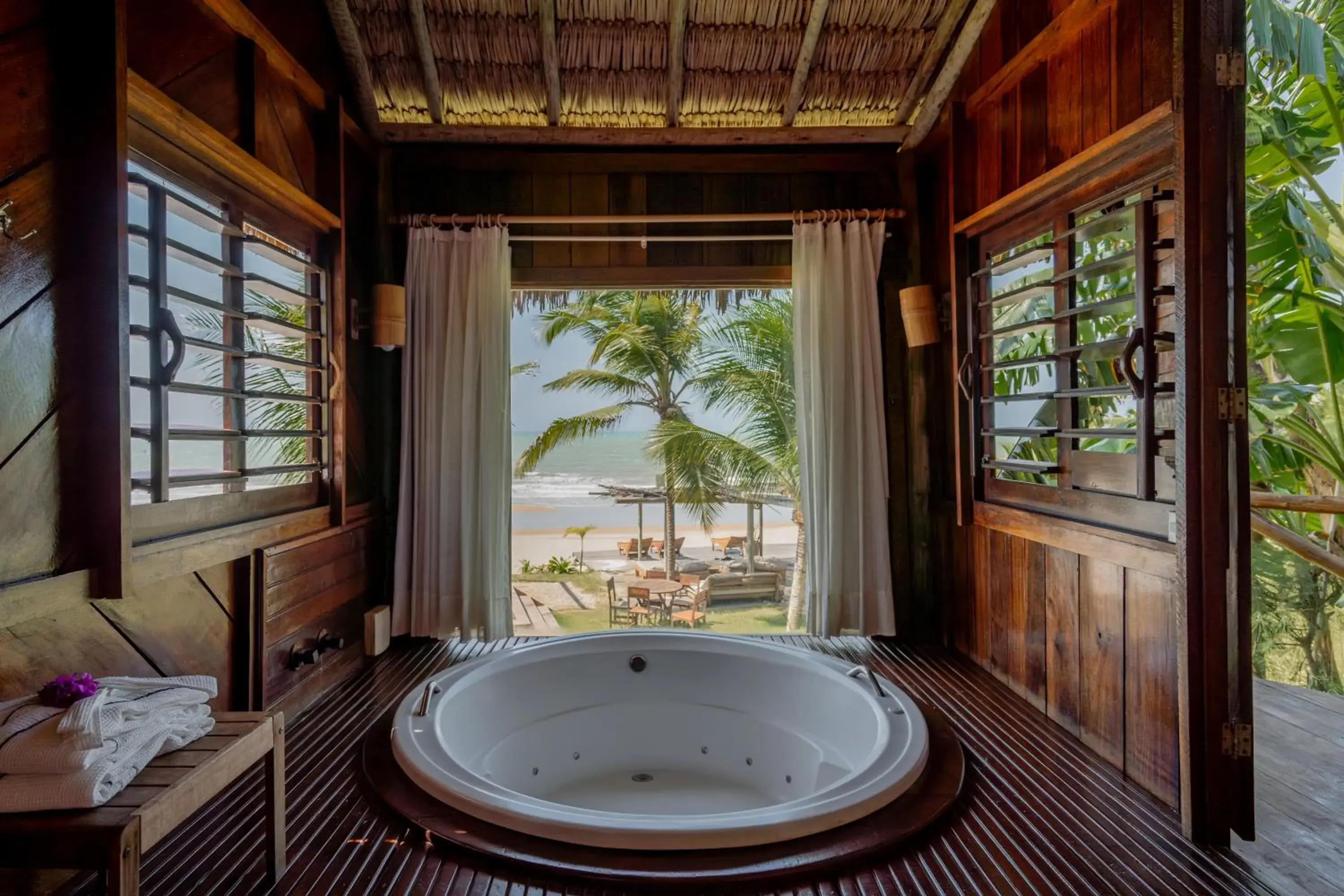 Bungalow Deluxe Ocean 2 - Sea View in Villa Mango Bungalow Deluxe Ocean 2 - Sea View in Villa Mango