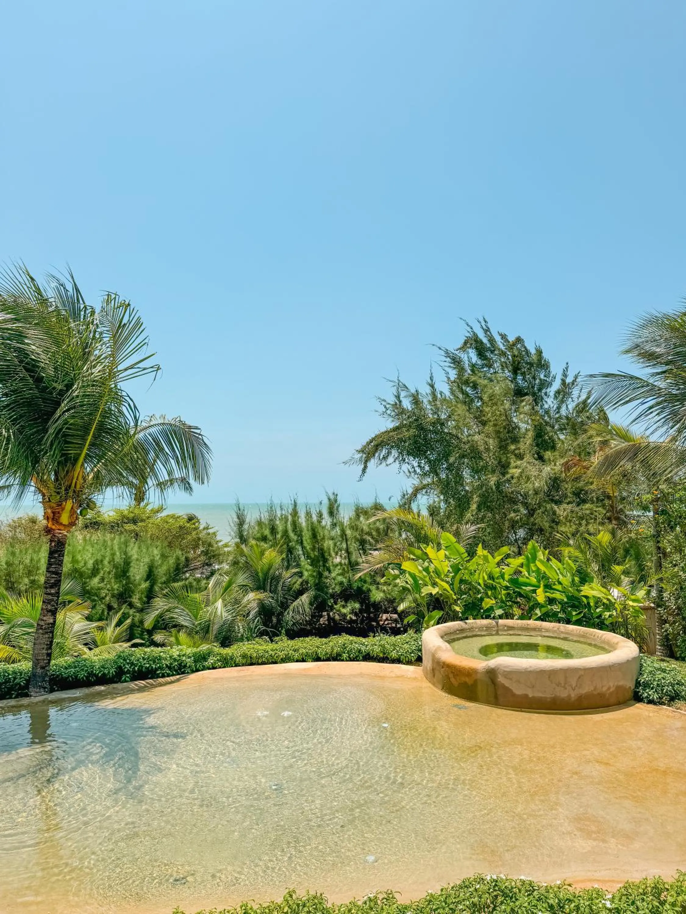 Swimming pool in Villa Mango