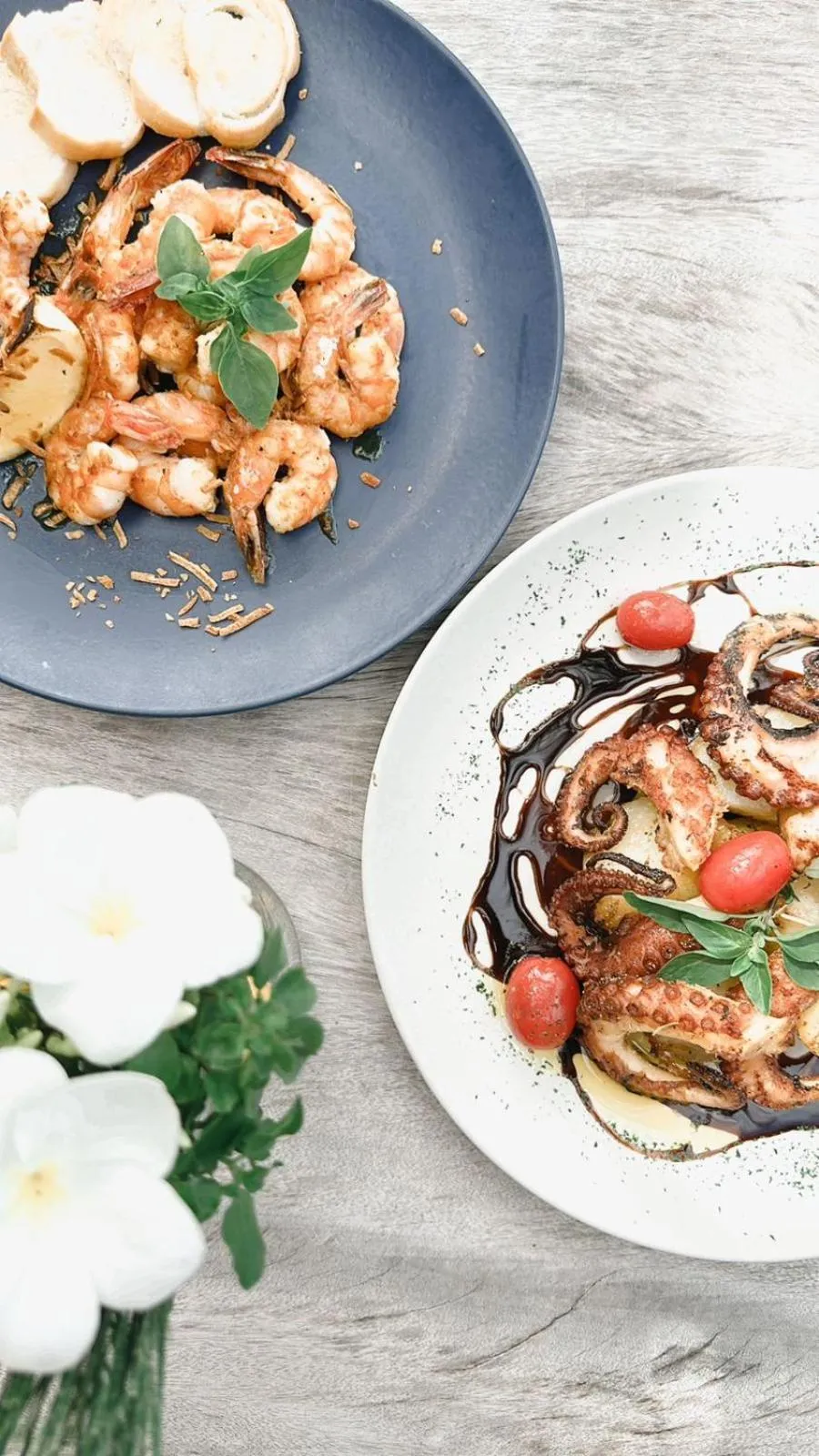 Food and drinks in Villa Mango