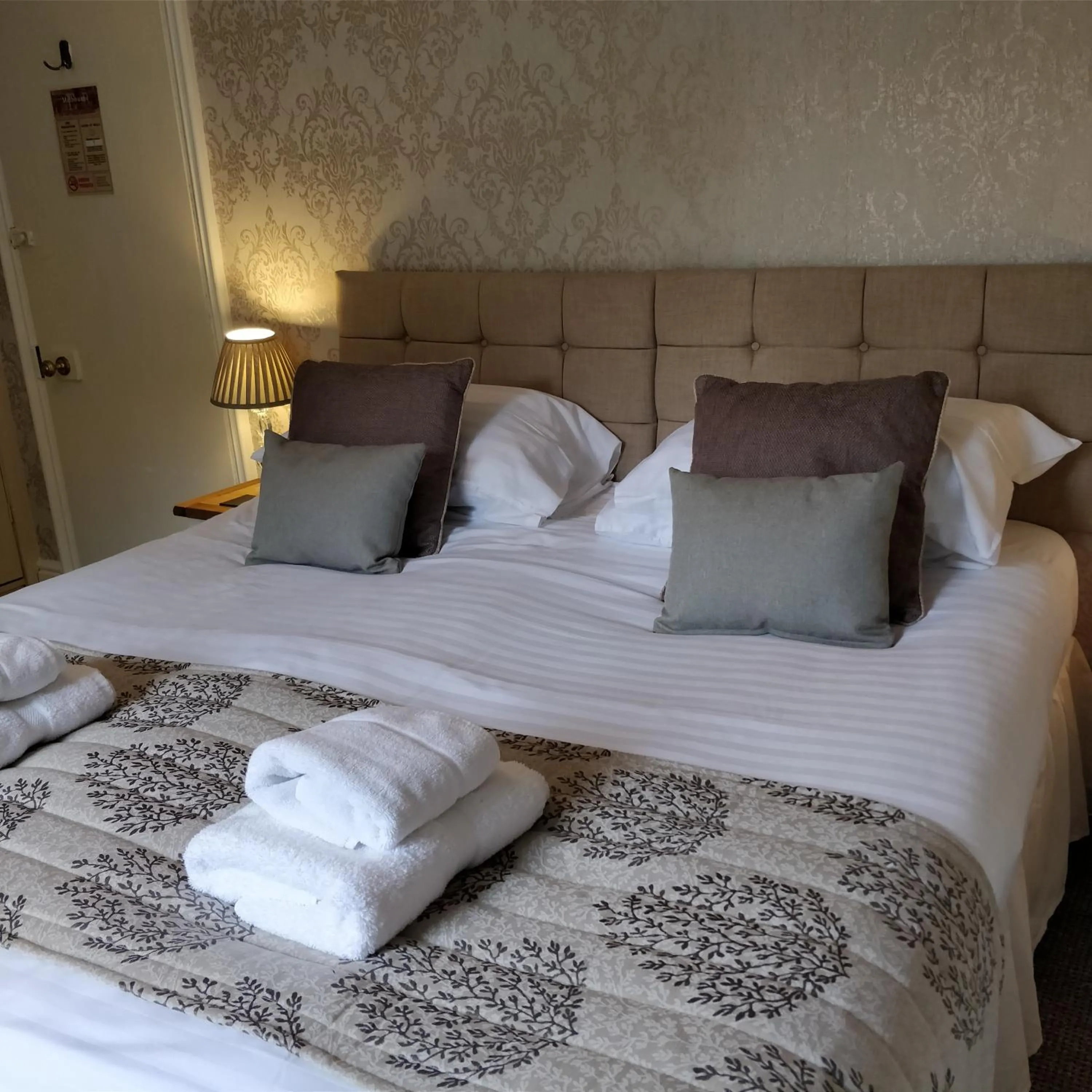 Bed in Melbourne Guest House