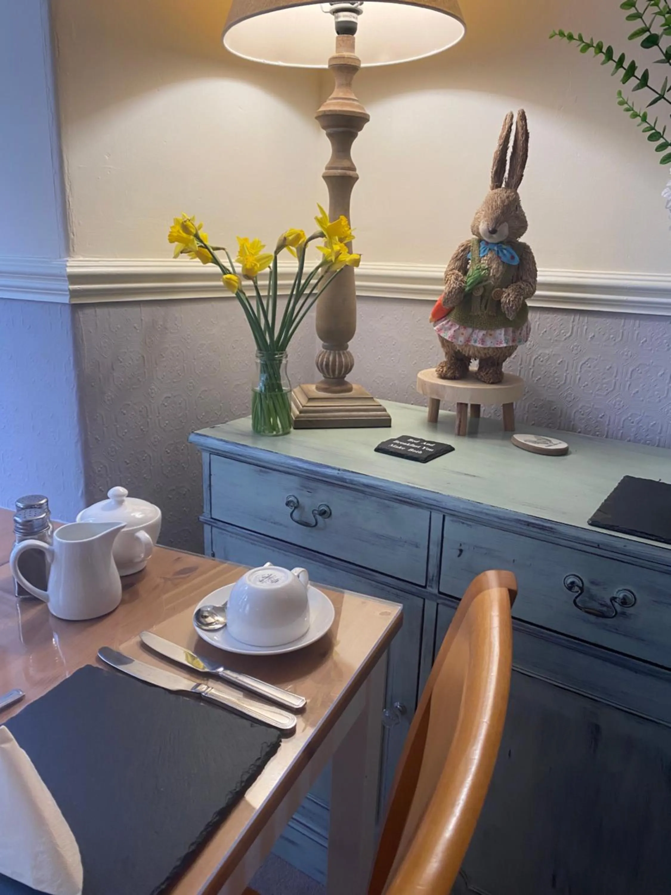 Restaurant/places to eat in Melbourne Guest House