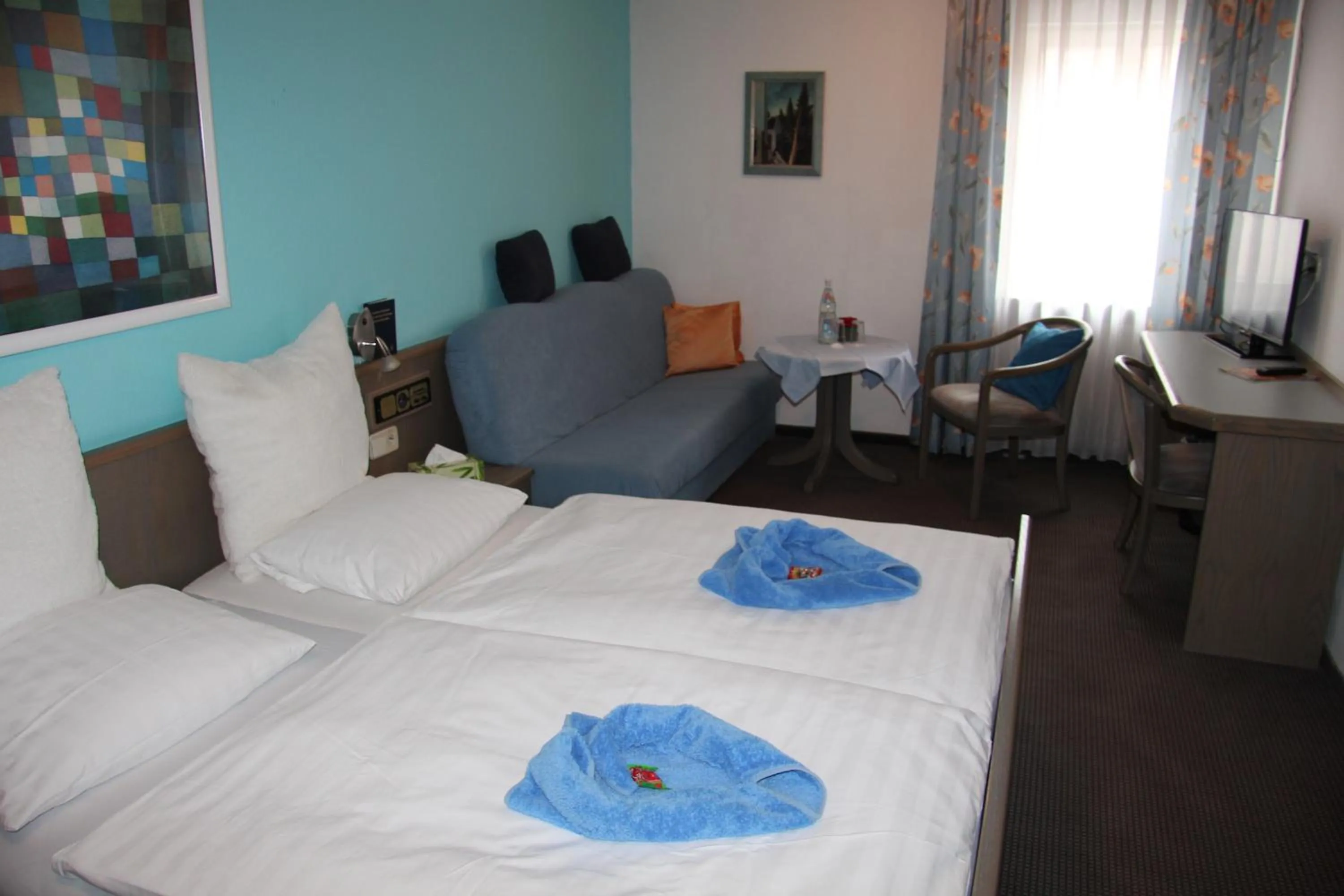 TV and multimedia in Hotel am Schloss Neuenstein